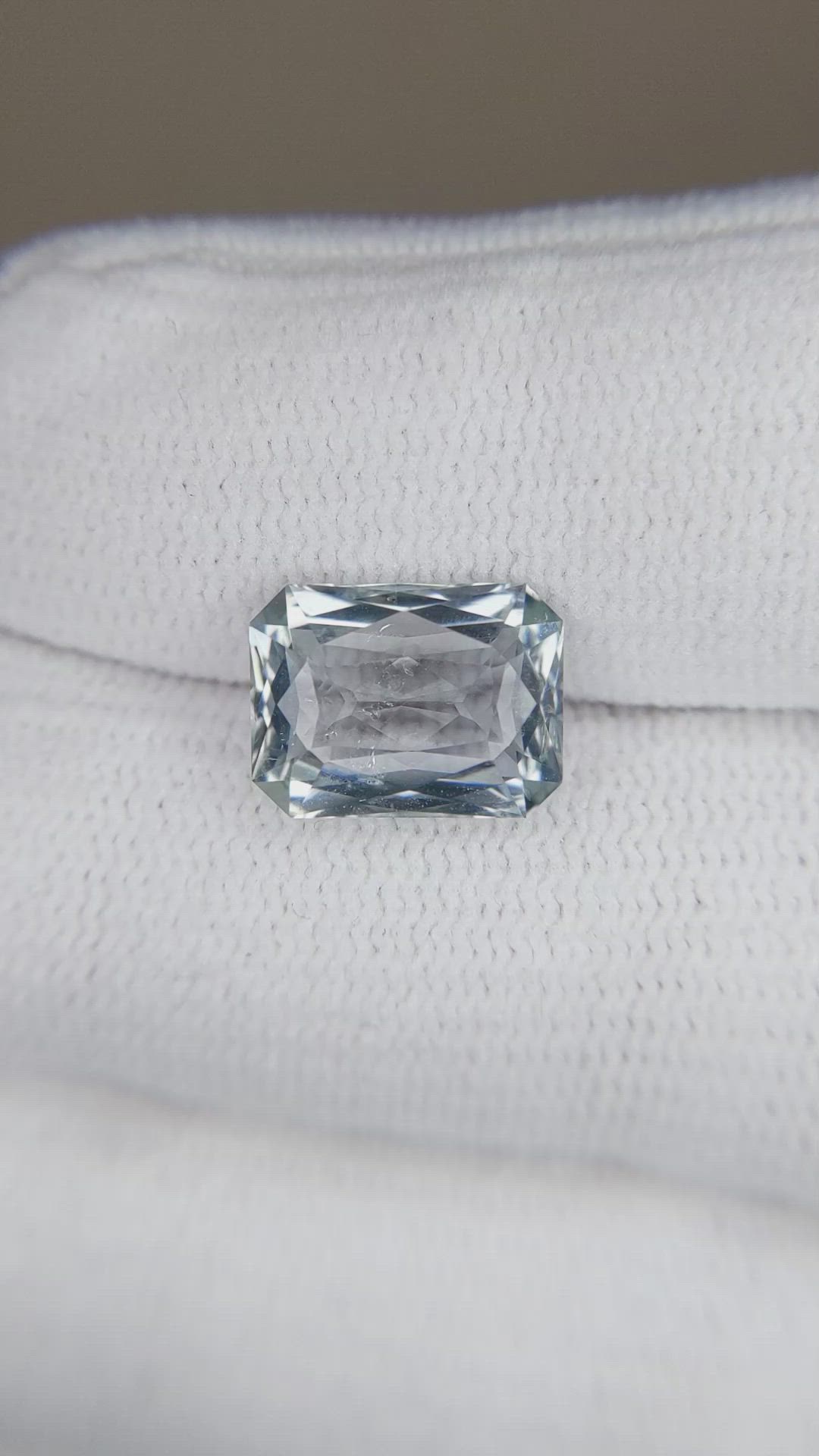 4.96 Ct. Blue Sapphire from Montana Size Video