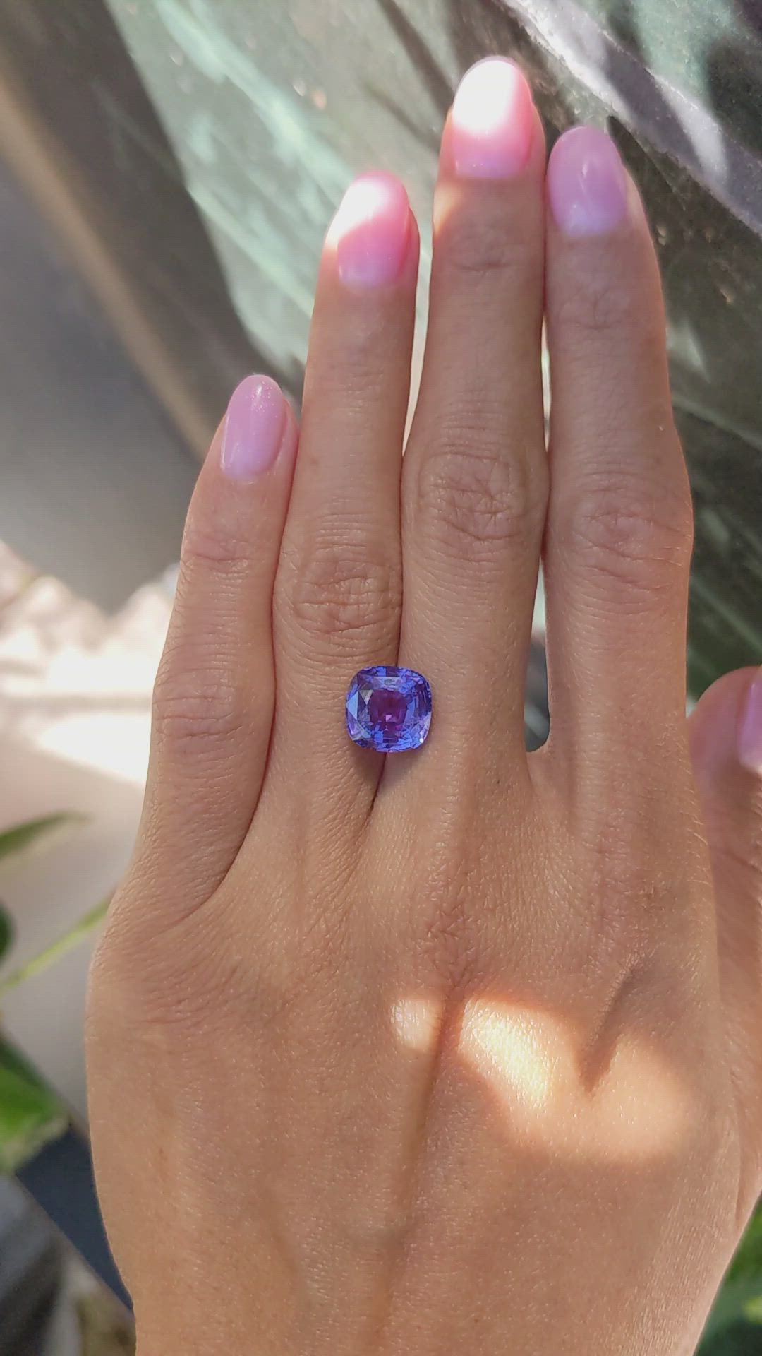 5.12 Ct. Purple Sapphire from Ceylon (Sri Lanka) Size Video