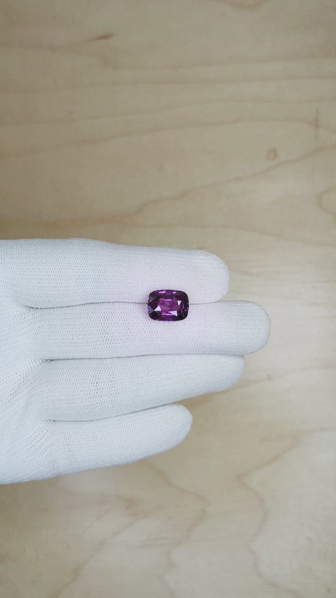 6.03 Ct. Purple Sapphire from Ceylon (Sri Lanka) Size Video