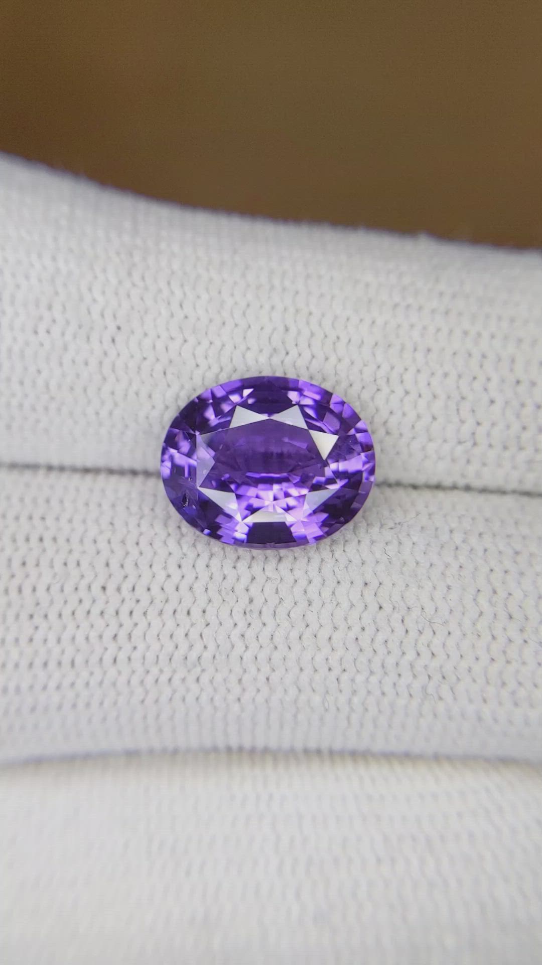 5.11 Ct. Purple Sapphire from Ceylon (Sri Lanka) Size Video