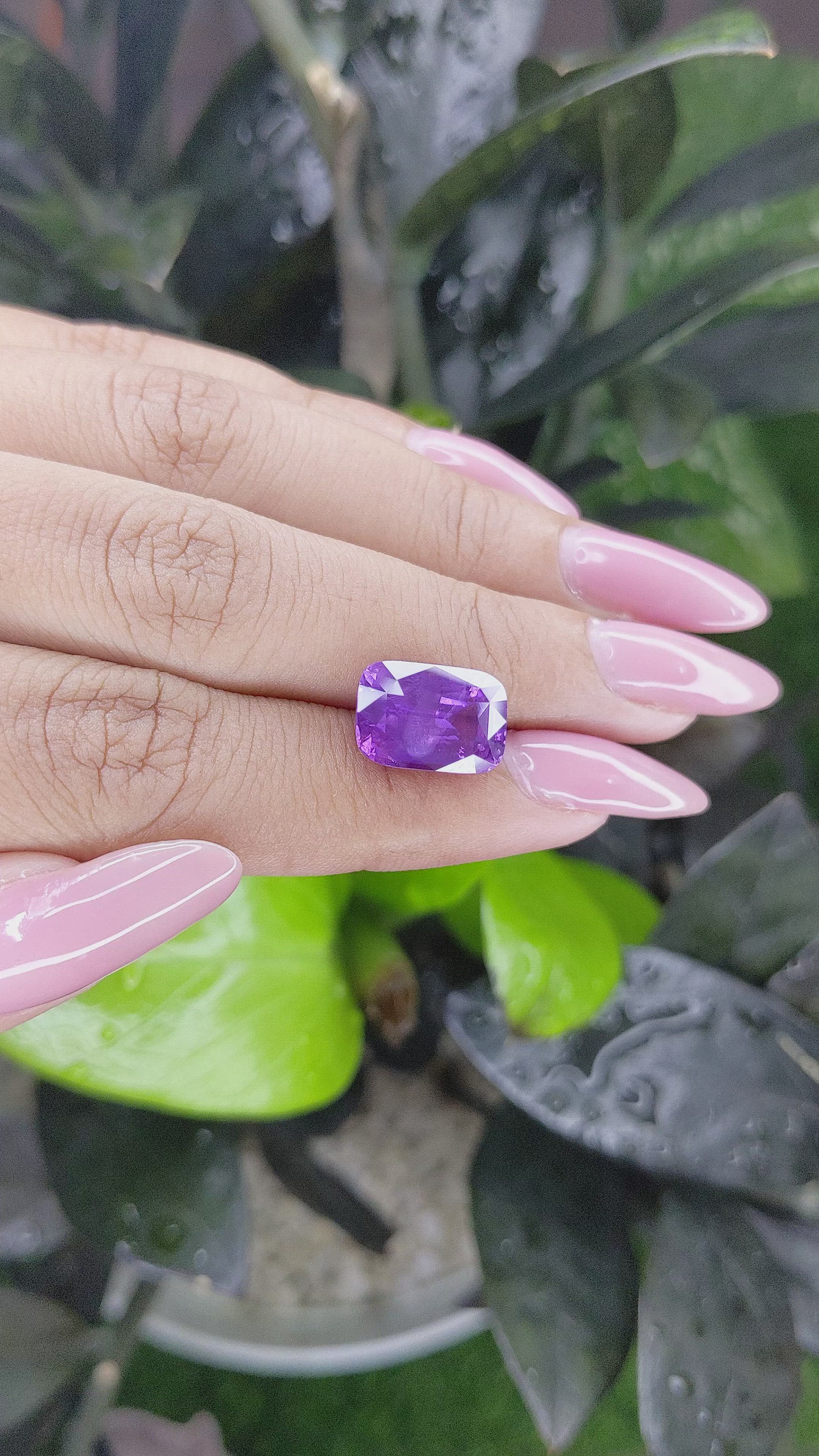8.17 Ct. Purple Sapphire from Ceylon (Sri Lanka) Size Video