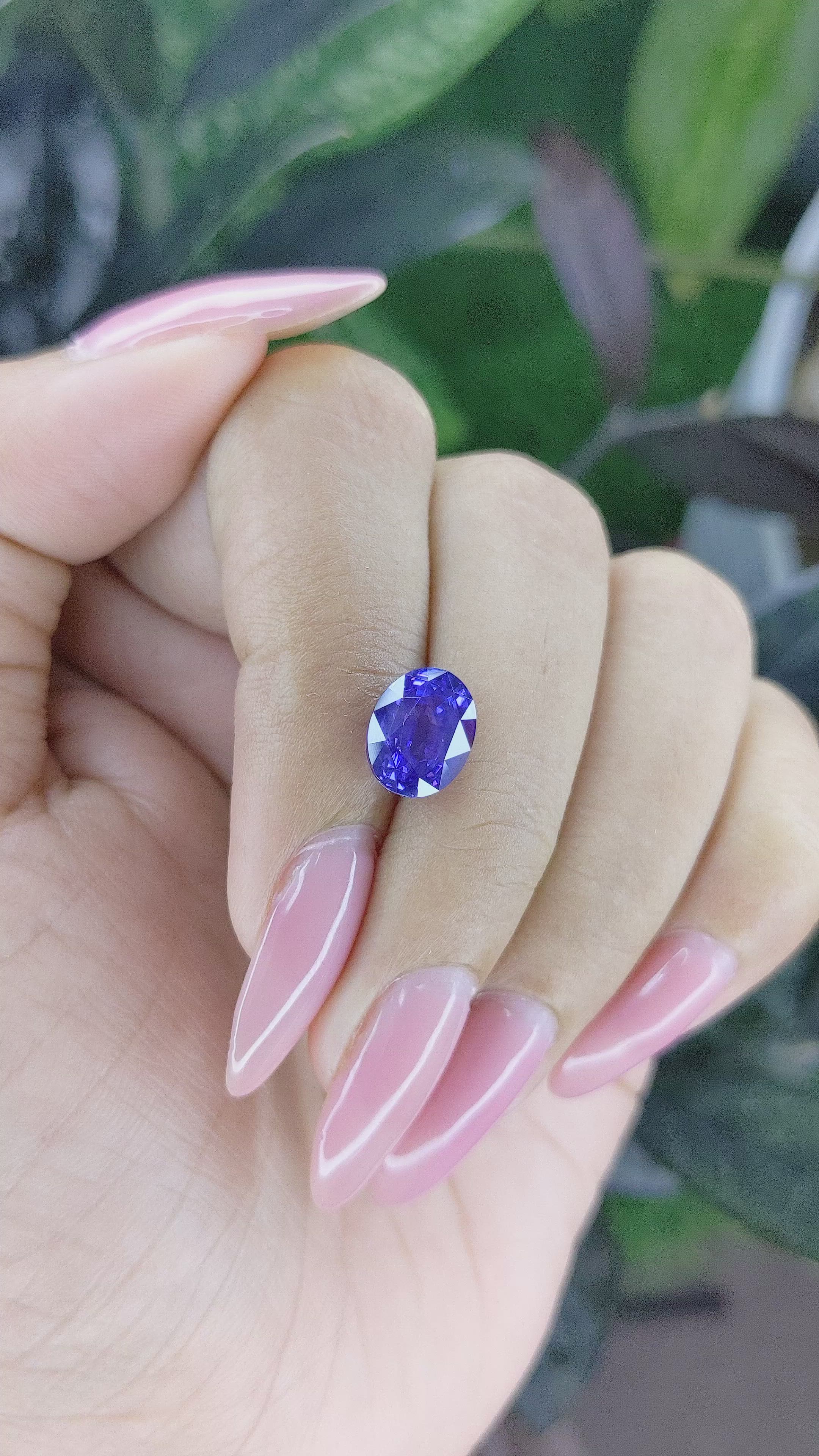 3.54 Ct. Color Change Sapphire from Ceylon (Sri Lanka) Size Video