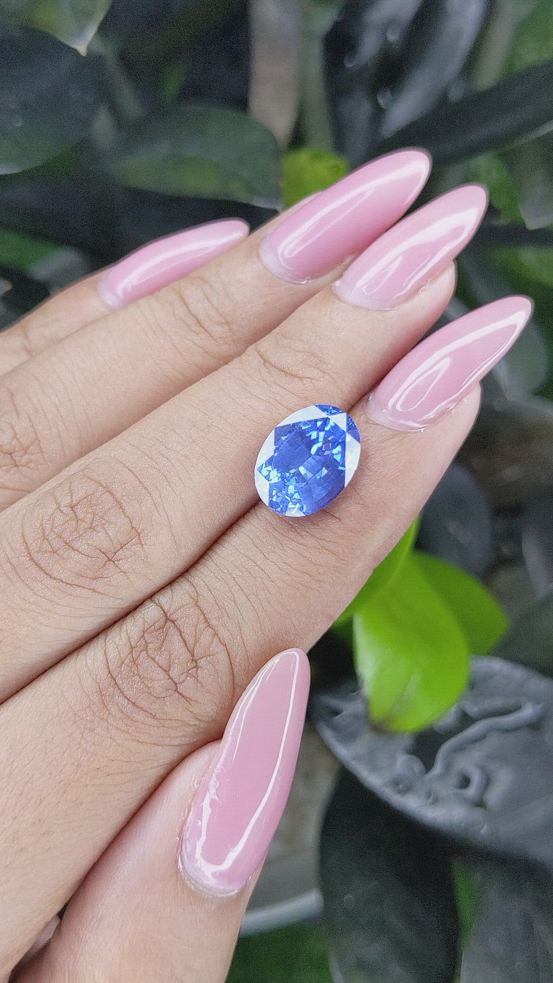 6.01 Ct. Blue Sapphire from Ceylon (Sri Lanka) Size Video