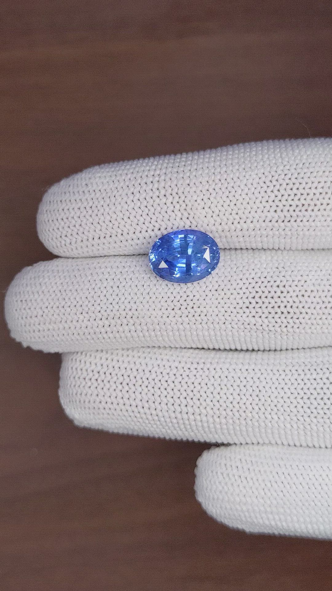 6.01 Ct. Blue Sapphire from Ceylon (Sri Lanka) Size Video