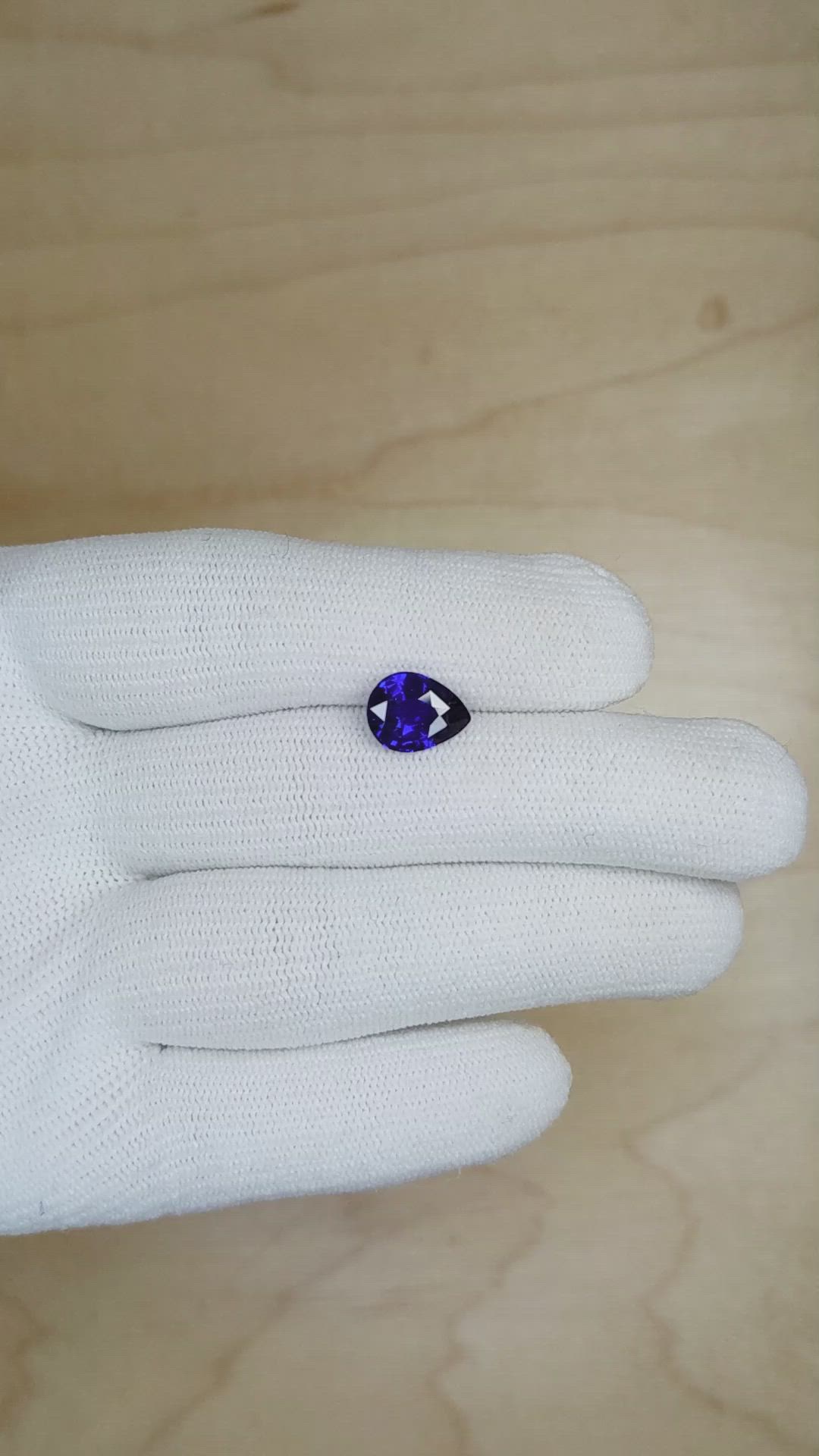 2.72 Ct. Blue Sapphire from Ceylon (Sri Lanka) Size Video