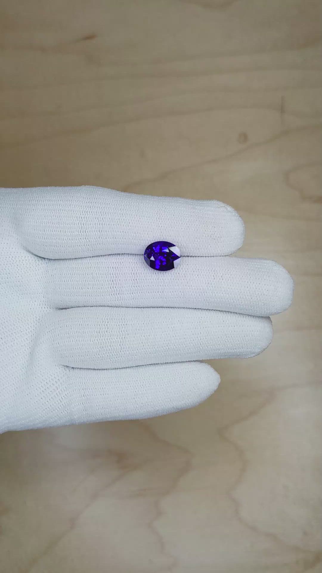 3.57 Ct. Blue Sapphire from Ceylon (Sri Lanka) Size Video