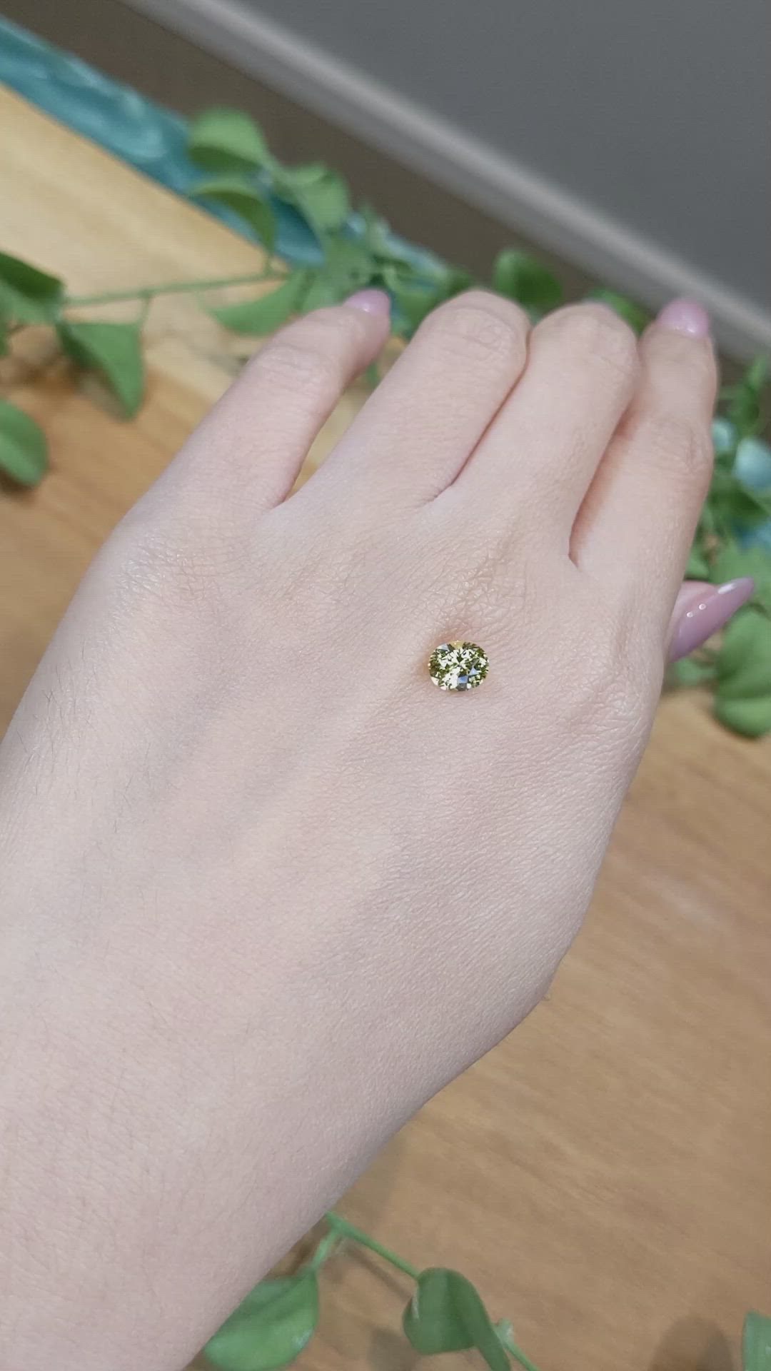 1.17 Ct. Orangish Yellow Sapphire from Ceylon (Sri Lanka) Size Video