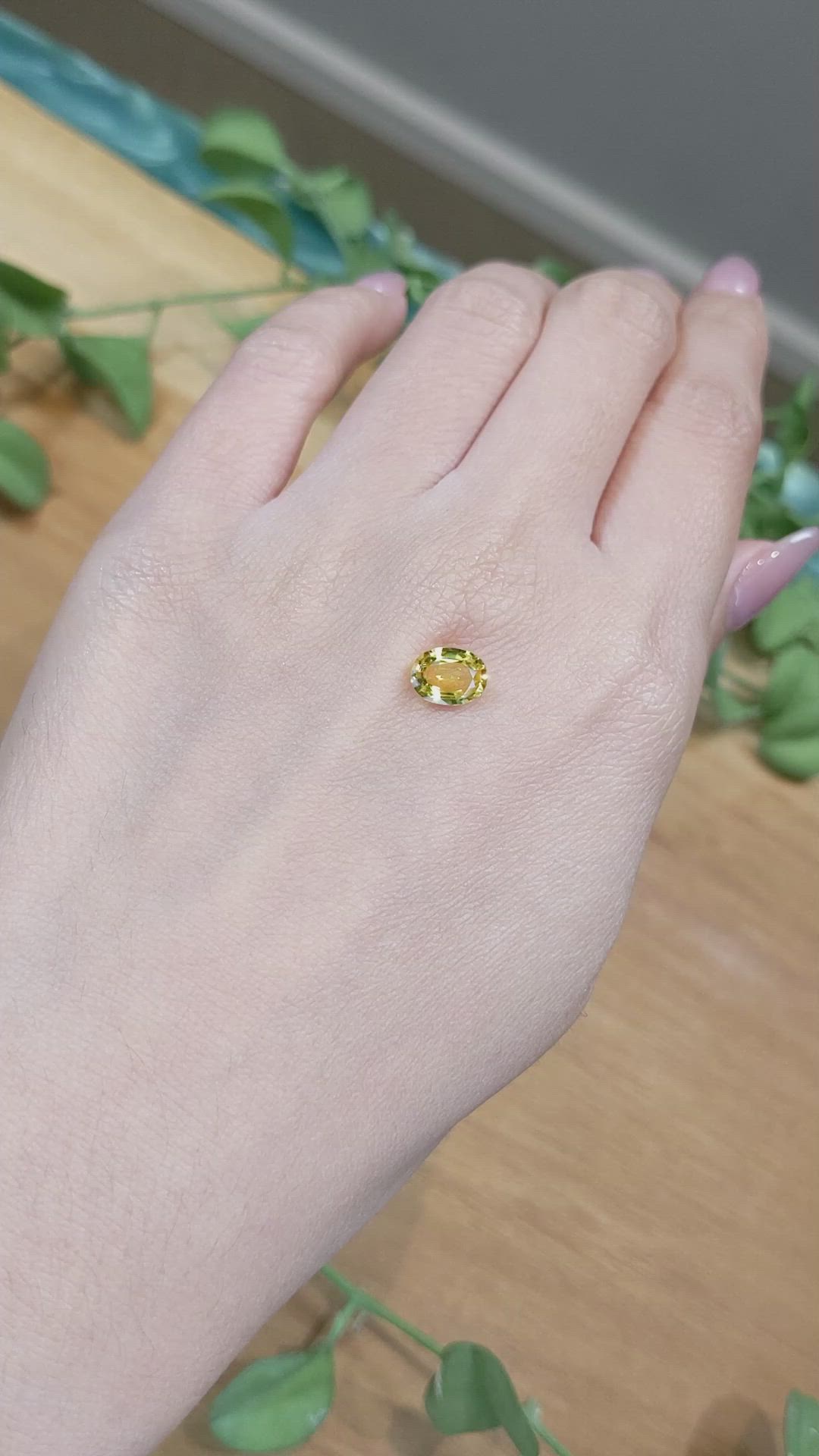 1.33 Ct. Yellow Sapphire from Ceylon (Sri Lanka) Size Video