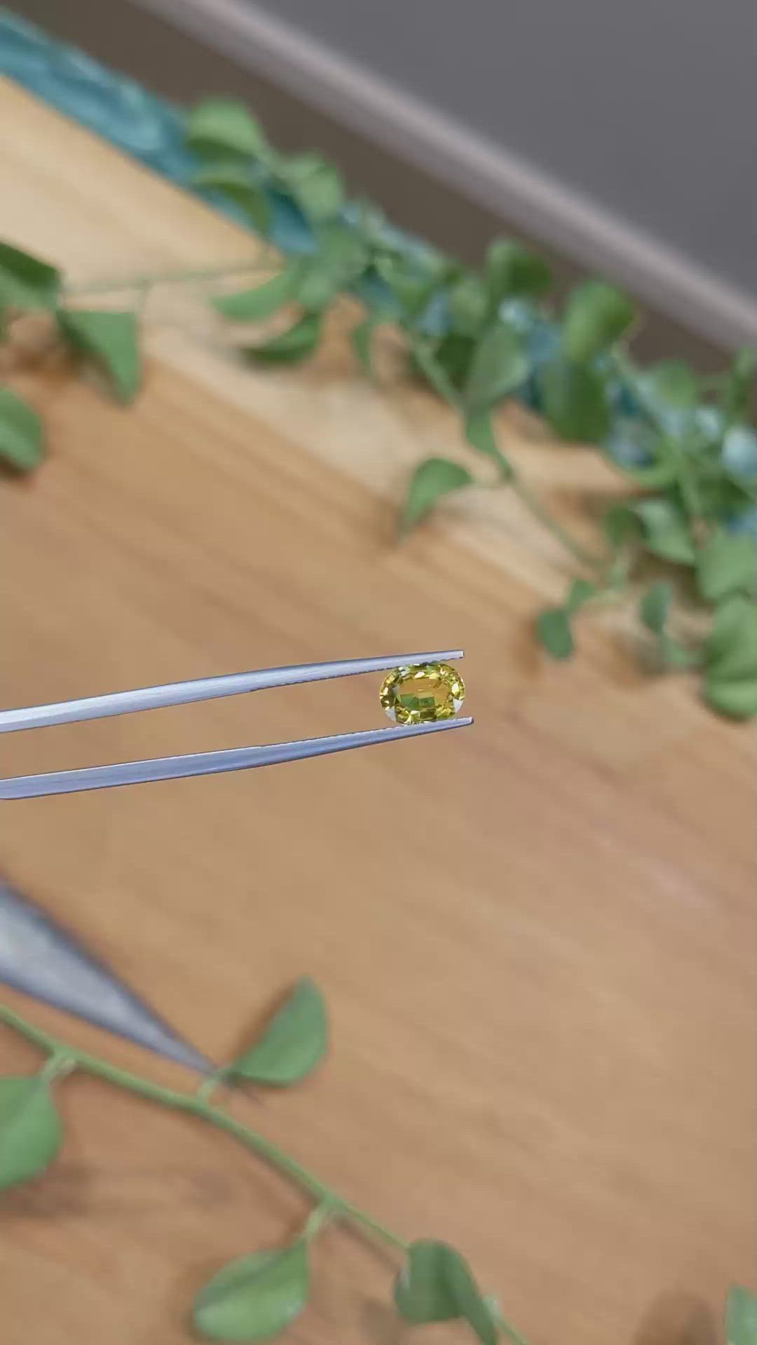 1.33 Ct. Yellow Sapphire from Ceylon (Sri Lanka) Size Video