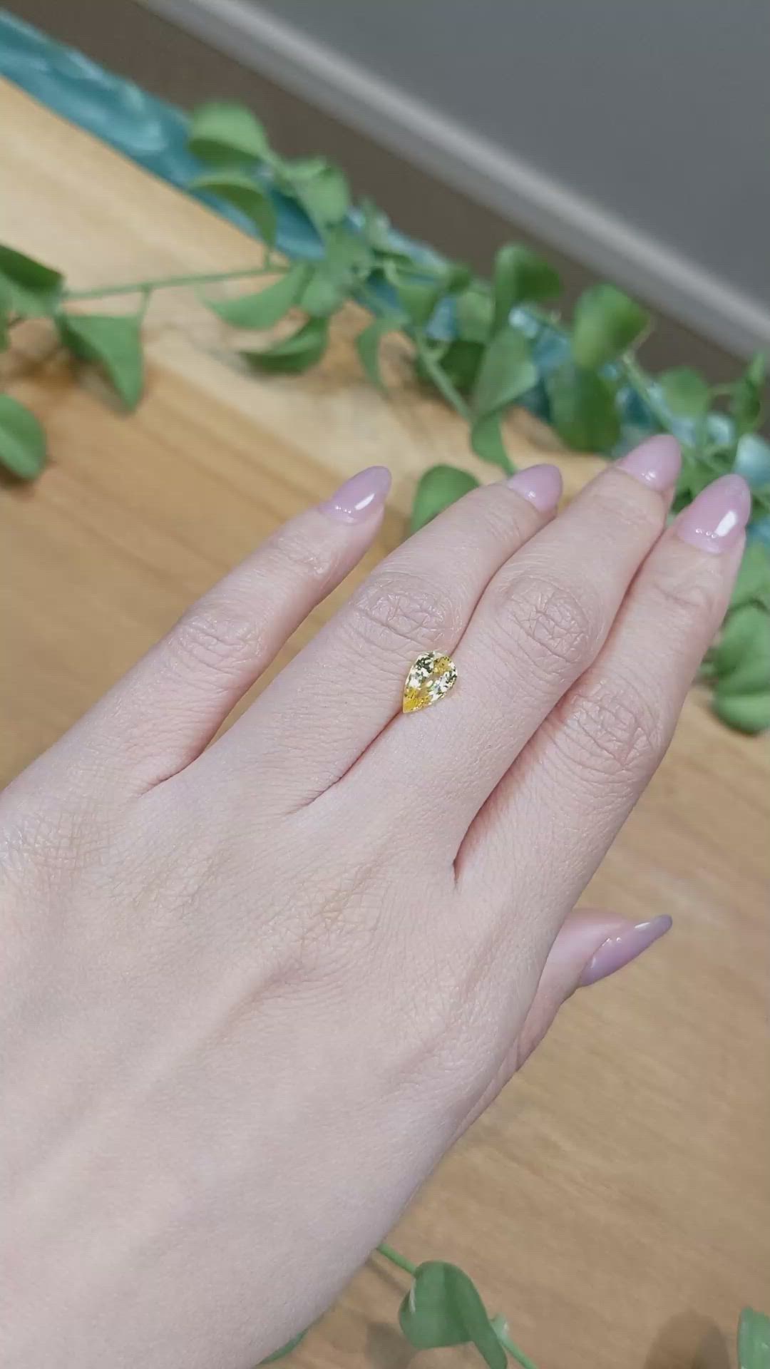 1.33 Ct. Yellow Sapphire from Ceylon (Sri Lanka) Size Video