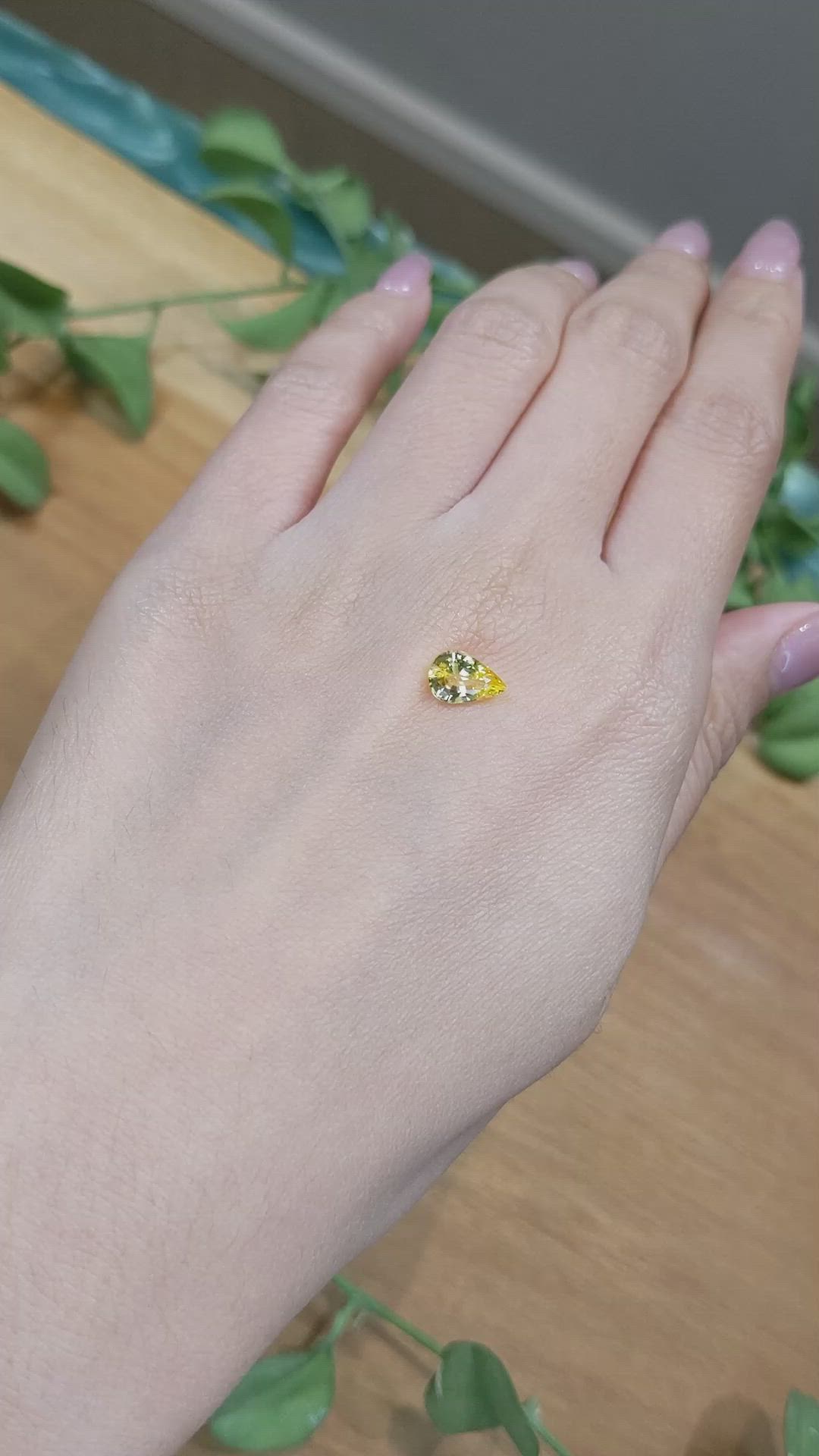 1.33 Ct. Yellow Sapphire from Ceylon (Sri Lanka) Size Video