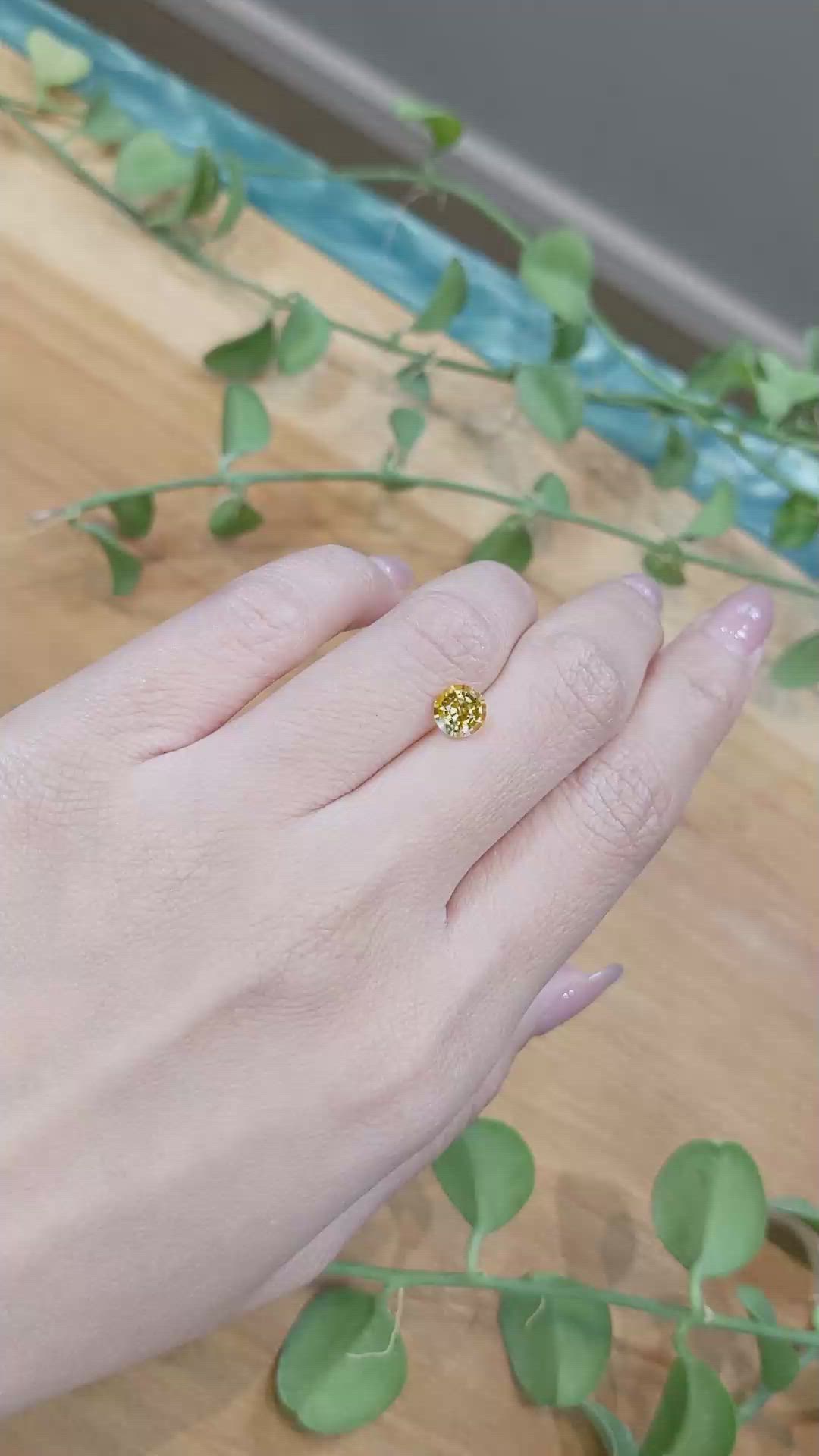 1.18 Ct. Orangish Yellow Sapphire from Ceylon (Sri Lanka) Size Video