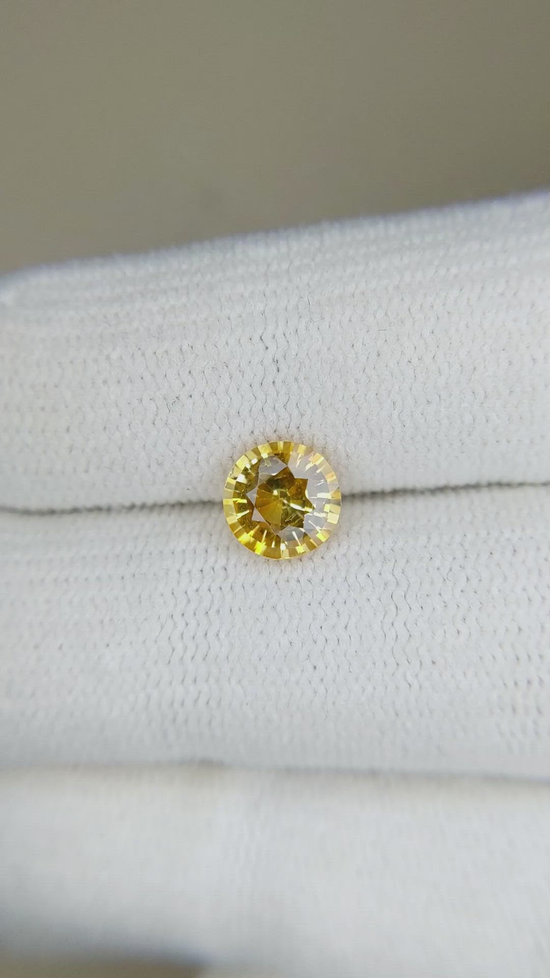 1.18 Ct. Orangish Yellow Sapphire from Ceylon (Sri Lanka) Size Video
