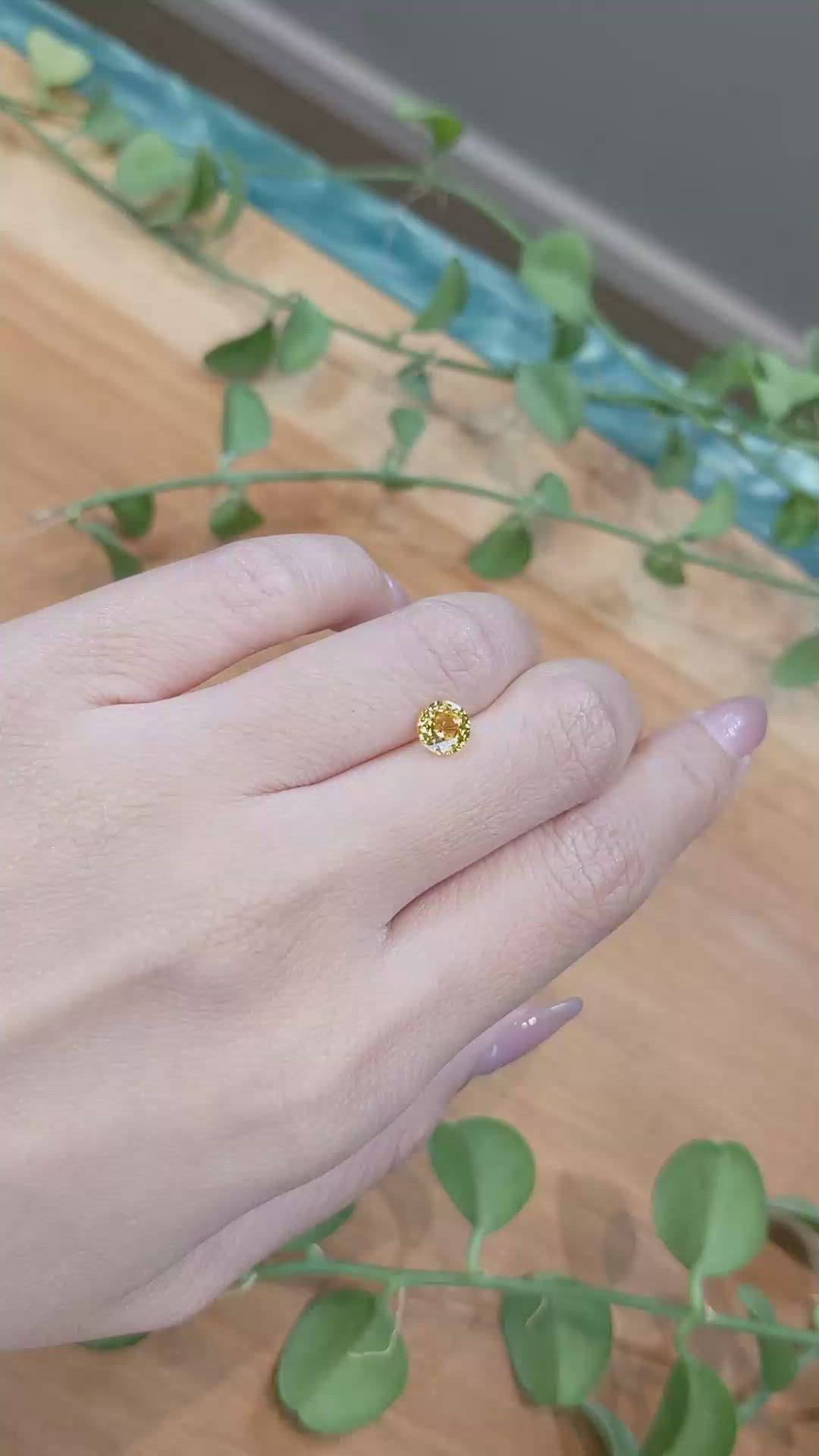 1.11 Ct. Orangish Yellow Sapphire from Ceylon (Sri Lanka) Size Video