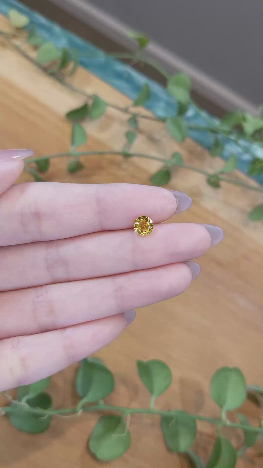 1.11 Ct. Orangish Yellow Sapphire from Ceylon (Sri Lanka) Size Video