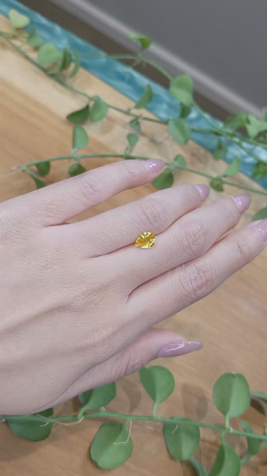 1.15 Ct. Orangish Yellow Sapphire from Ceylon (Sri Lanka) Size Video