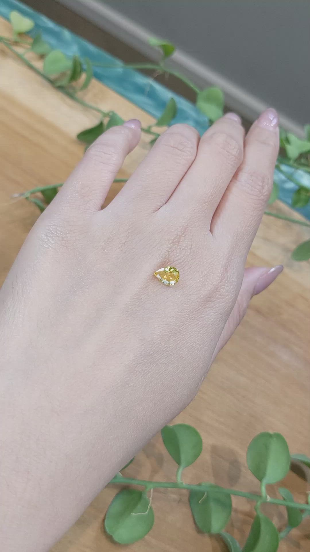 1.25 Ct. Yellow Sapphire from Ceylon (Sri Lanka) Size Video