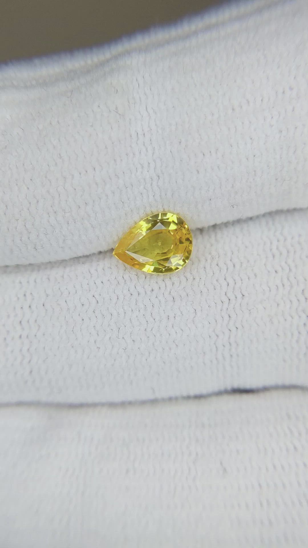 1.25 Ct. Yellow Sapphire from Ceylon (Sri Lanka) Size Video