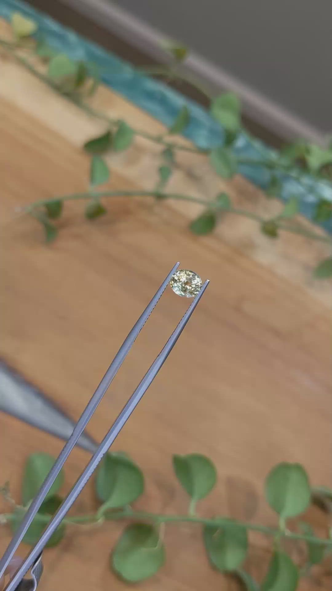 1.33 Ct. Yellow Sapphire from Ceylon (Sri Lanka) Size Video