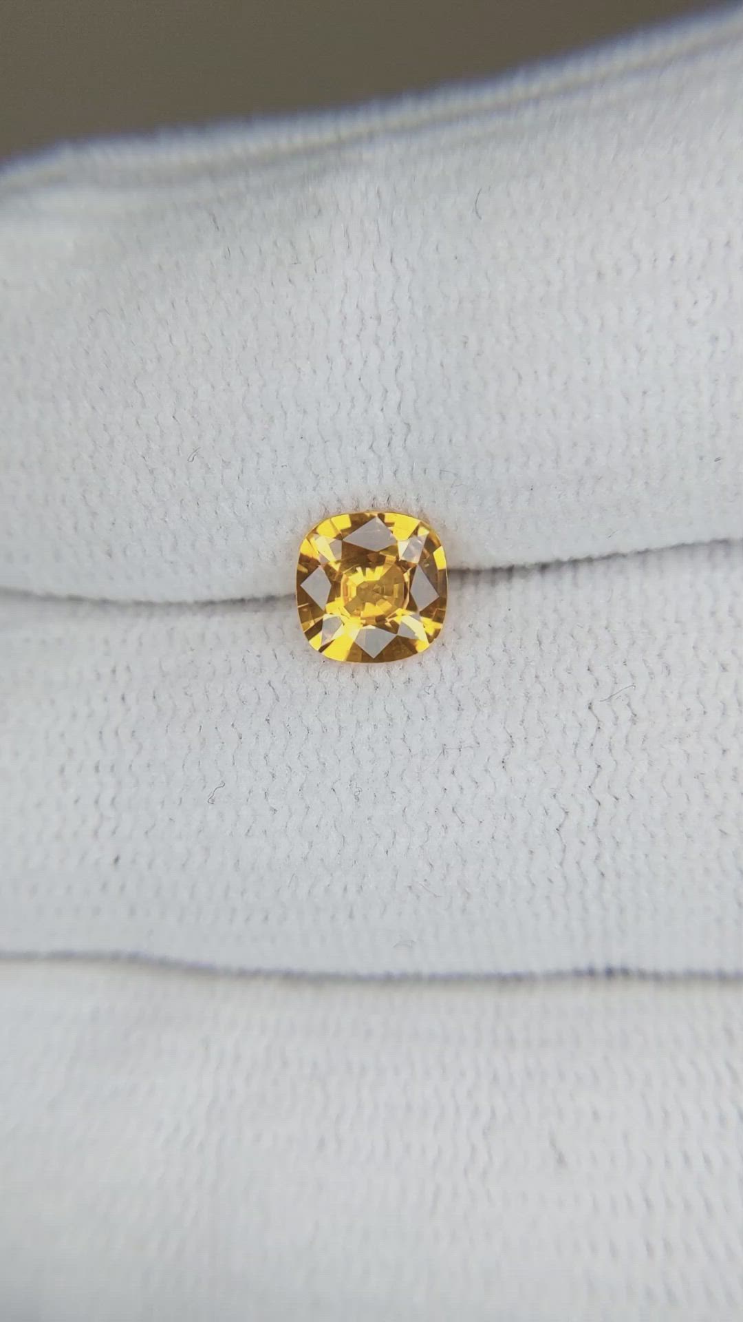0.96 Ct. Yellowish Orange Sapphire from Ceylon (Sri Lanka) Size Video