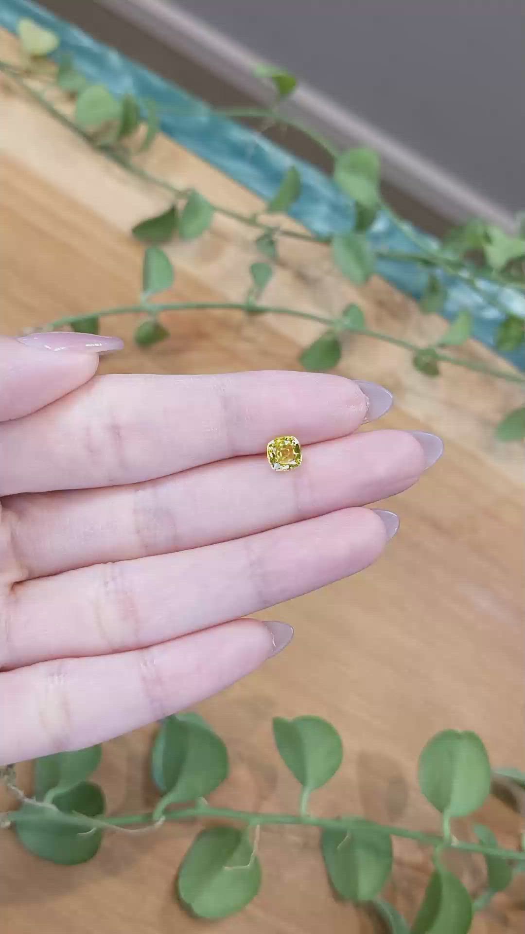 1.08 Ct. Orangish Yellow Sapphire from Ceylon (Sri Lanka) Size Video