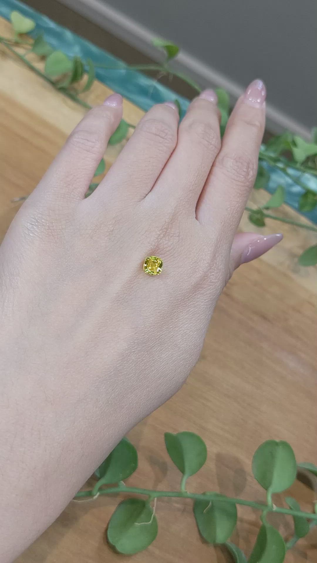 1.08 Ct. Orangish Yellow Sapphire from Ceylon (Sri Lanka) Size Video