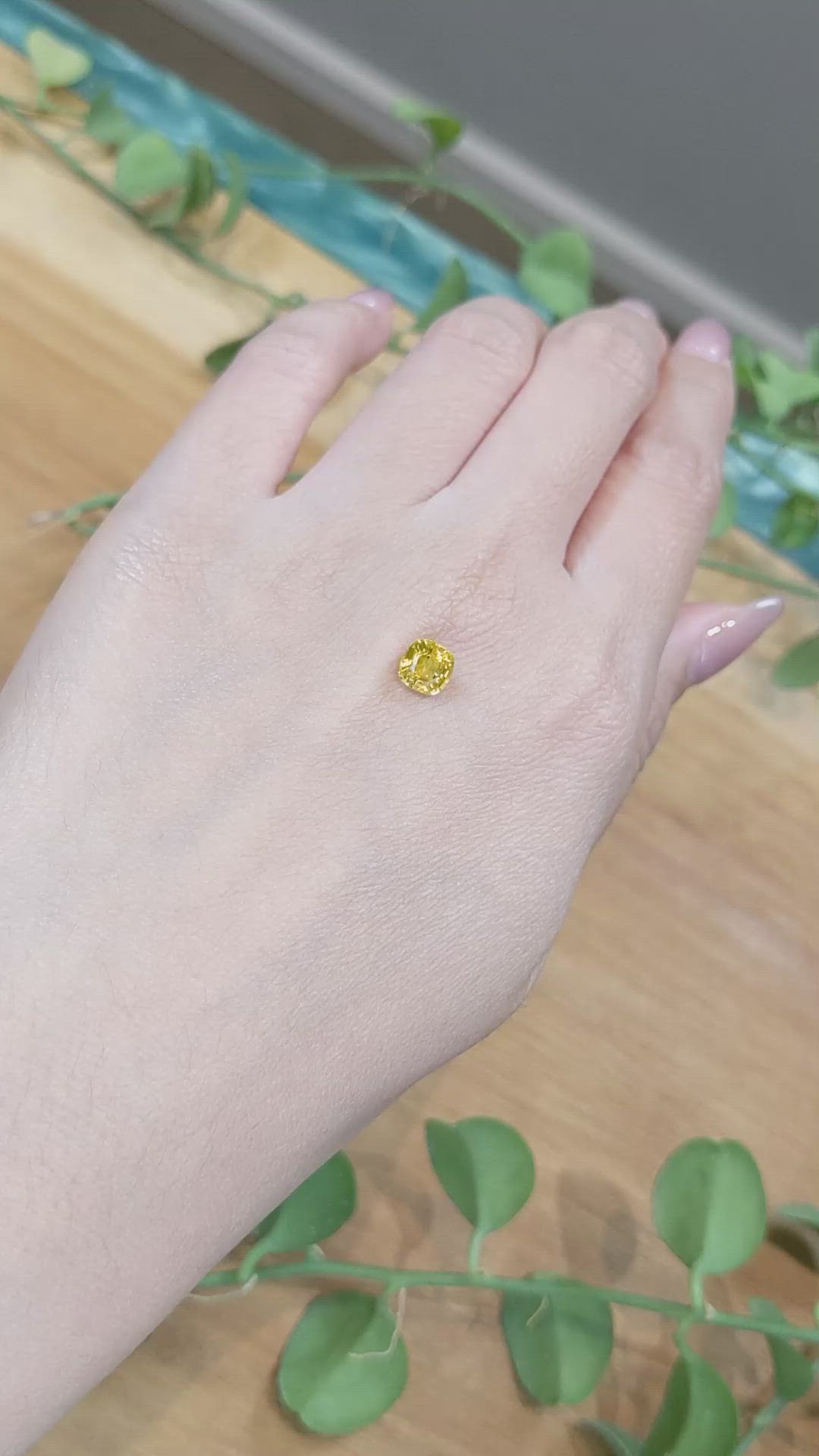 1.31 Ct. Orangish Yellow Sapphire from Ceylon (Sri Lanka) Size Video