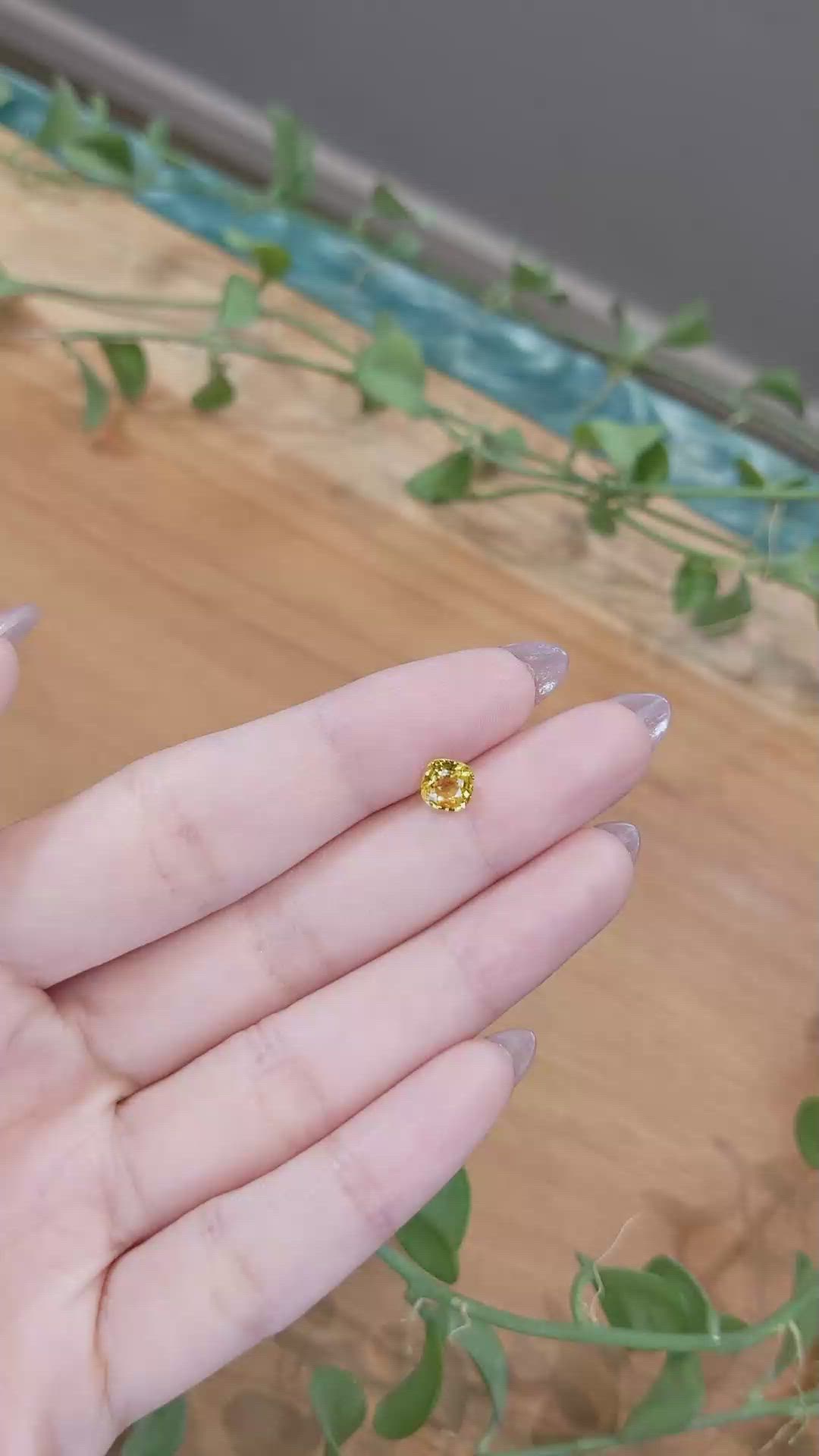 1.12 Ct. Orangish Yellow Sapphire from Ceylon (Sri Lanka) Size Video