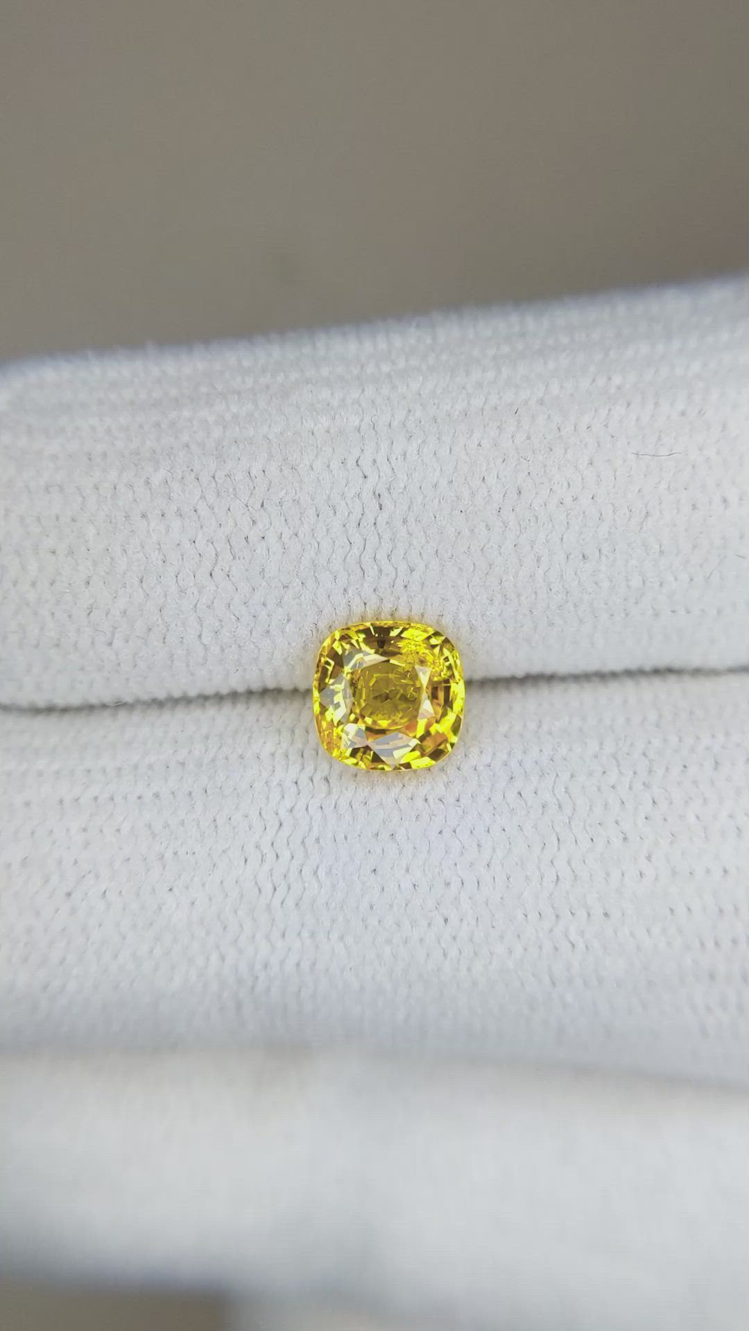 1.12 Ct. Orangish Yellow Sapphire from Ceylon (Sri Lanka) Size Video