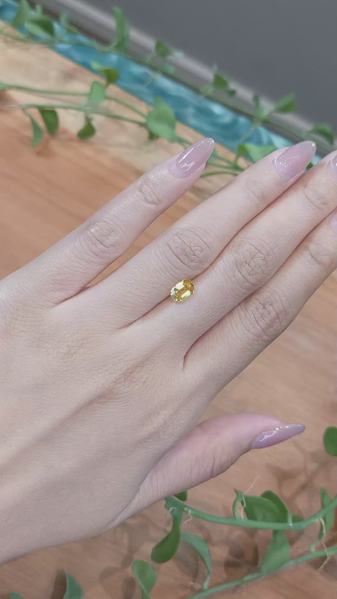 0.97 Ct. Yellow Sapphire from Ceylon (Sri Lanka) Size Video