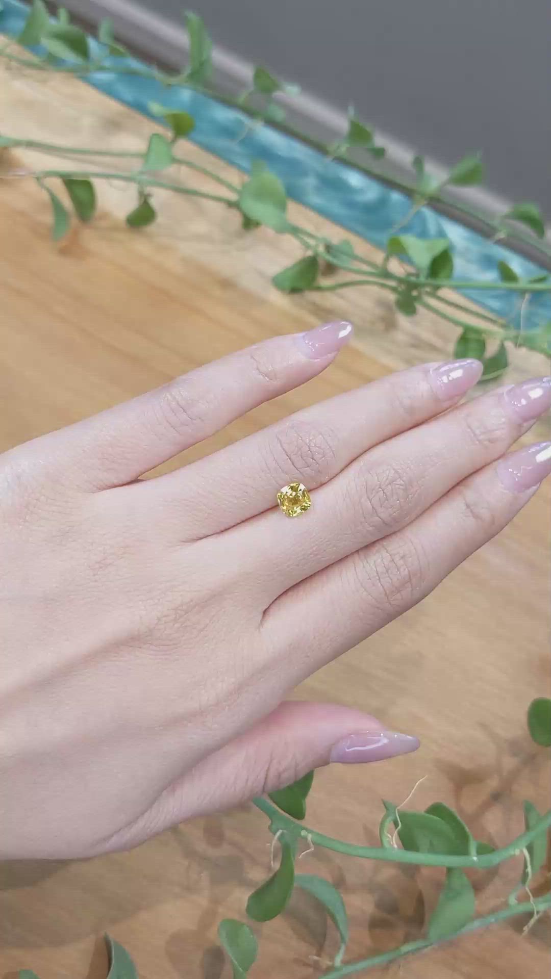 1.29 Ct. Orangish Yellow Sapphire from Ceylon (Sri Lanka) Size Video