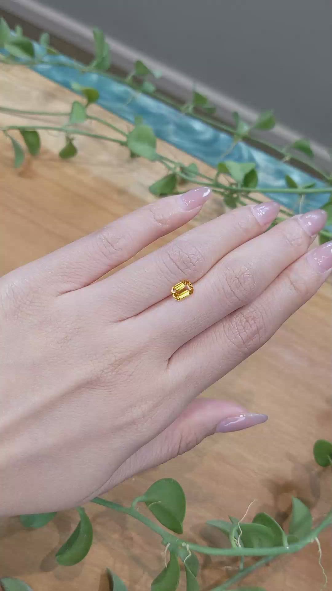 1.10 Ct. Orangish Yellow Sapphire from Ceylon (Sri Lanka) Size Video