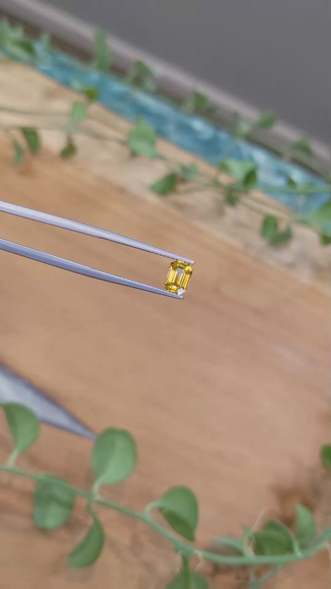 1.21 Ct. Orangish Yellow Sapphire from Ceylon (Sri Lanka) Size Video