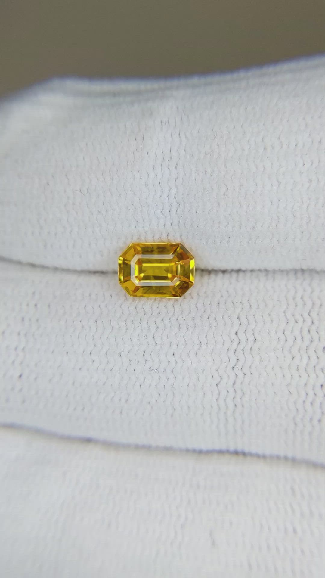 1.21 Ct. Orangish Yellow Sapphire from Ceylon (Sri Lanka) Size Video