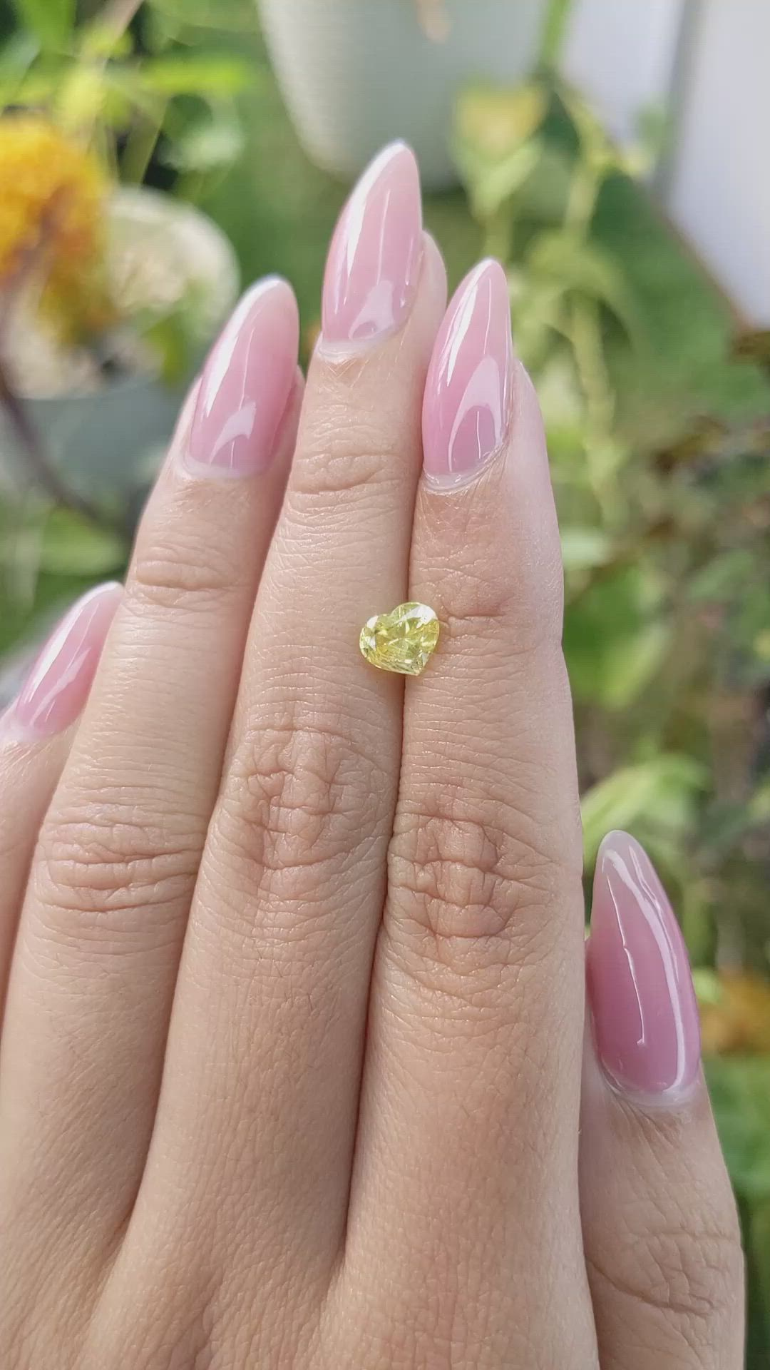 1.18 Ct. Yellow Sapphire from Ceylon (Sri Lanka) Size Video