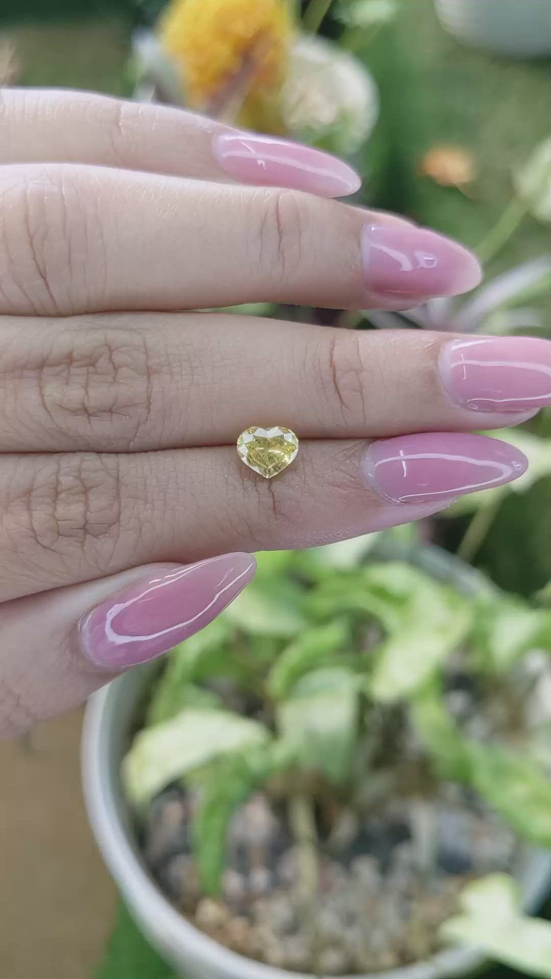 1.18 Ct. Yellow Sapphire from Ceylon (Sri Lanka) Size Video