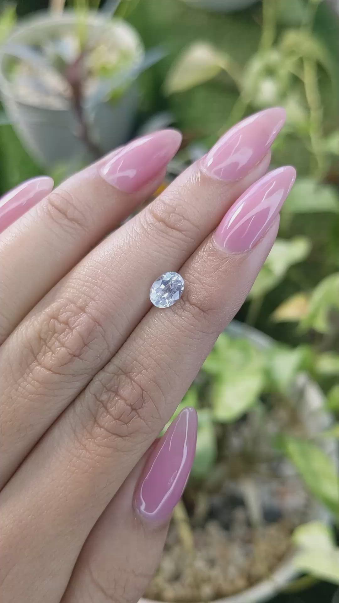 0.99 Ct. White Sapphire from Ceylon (Sri Lanka) Size Video