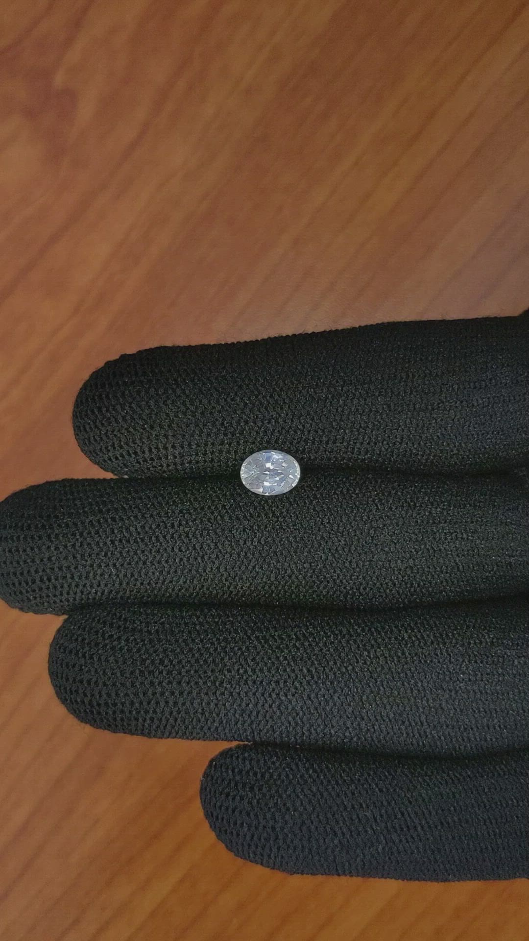 0.99 Ct. White Sapphire from Ceylon (Sri Lanka) Size Video