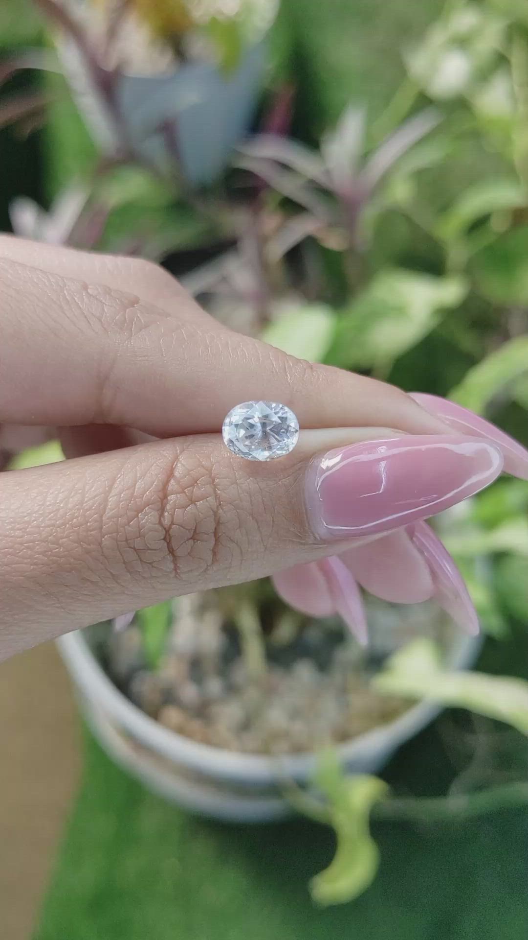 2.55 Ct. White Sapphire from Ceylon (Sri Lanka) Size Video