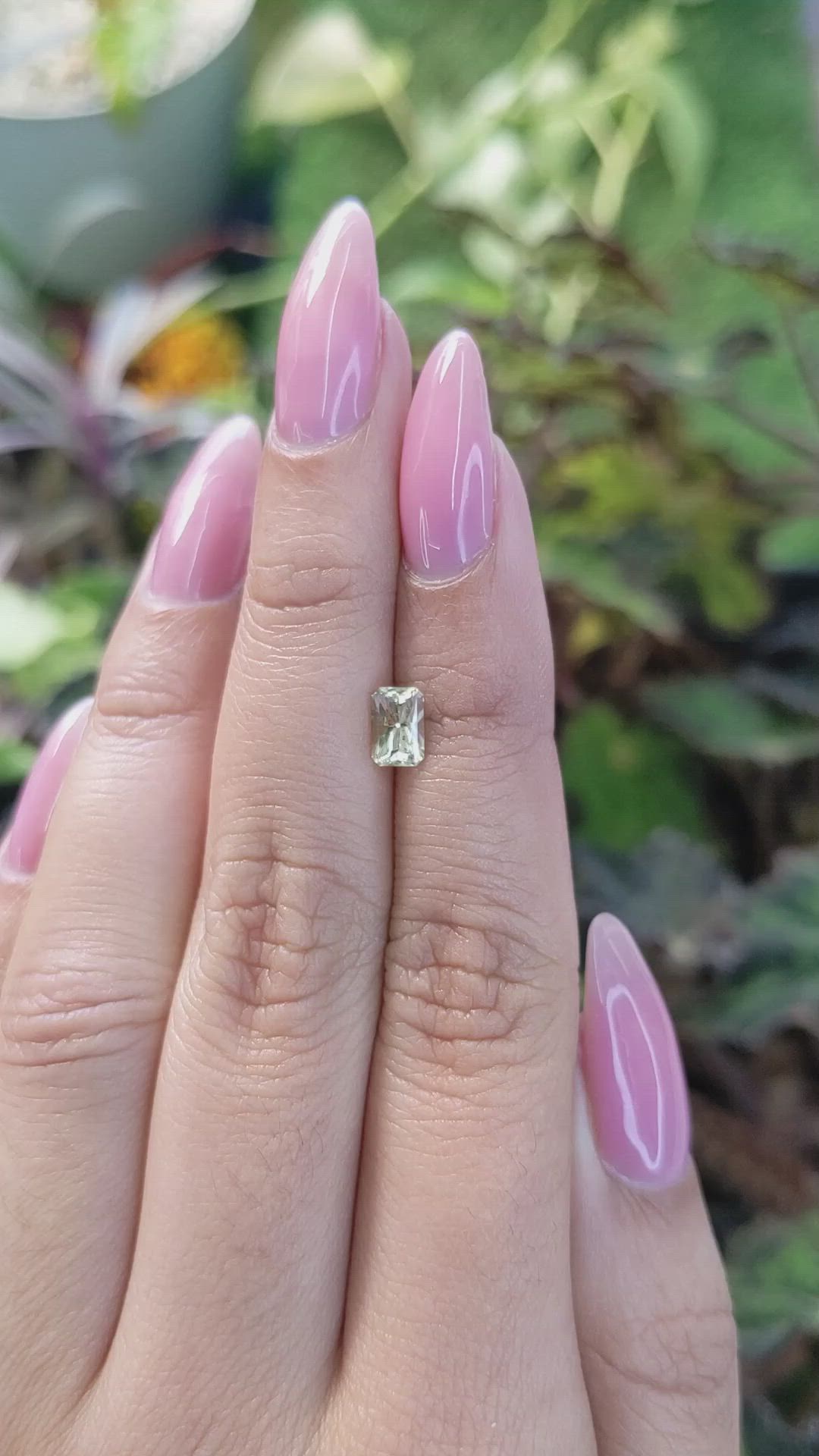 0.75 Ct. Yellow Sapphire from Ceylon (Sri Lanka) Size Video