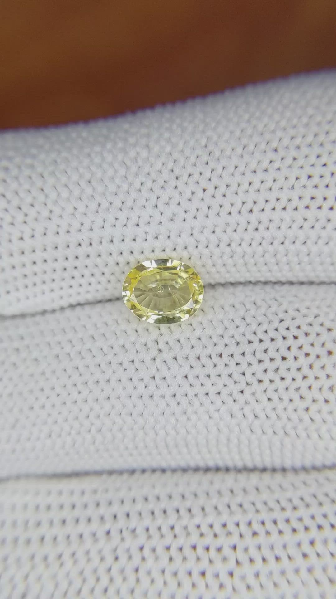 1.16 Ct. Yellow Sapphire from Ceylon (Sri Lanka) Size Video