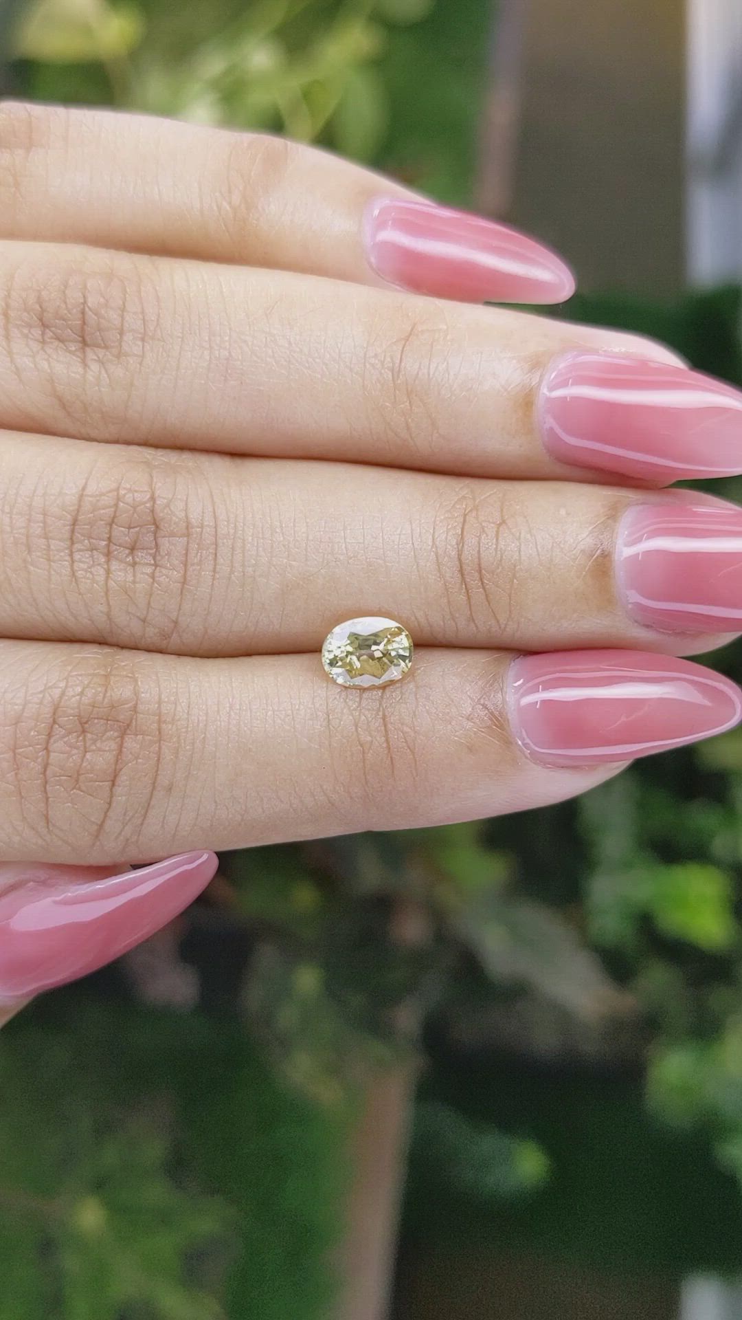 1.03 Ct. Yellow Sapphire from Ceylon (Sri Lanka) Size Video