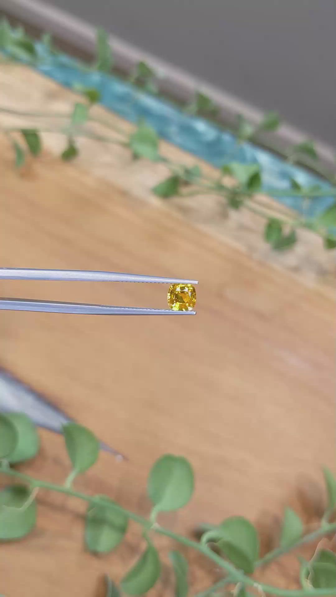 1.18 Ct. Orangish Yellow Sapphire from Ceylon (Sri Lanka) Size Video