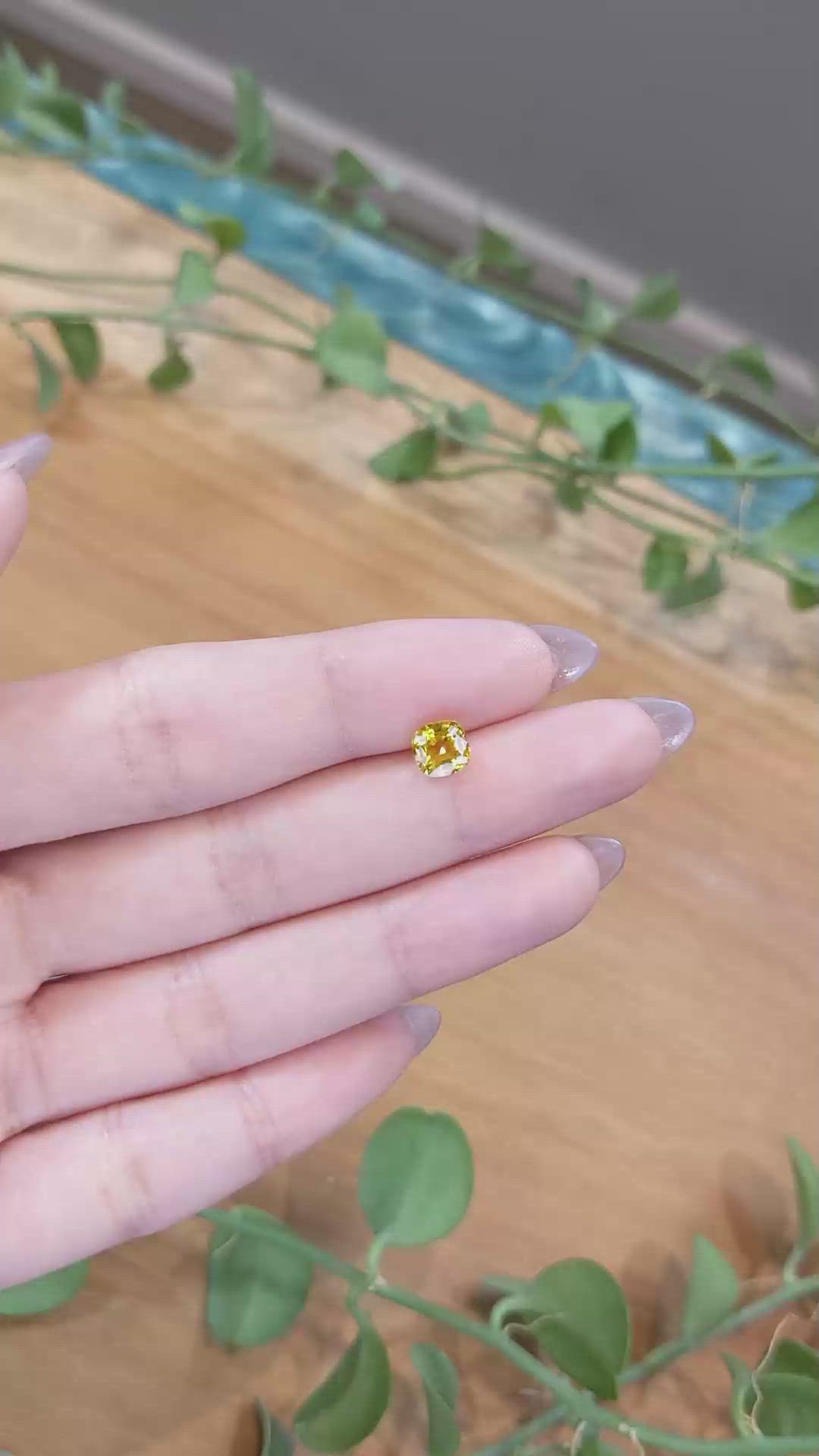 1.18 Ct. Orangish Yellow Sapphire from Ceylon (Sri Lanka) Size Video