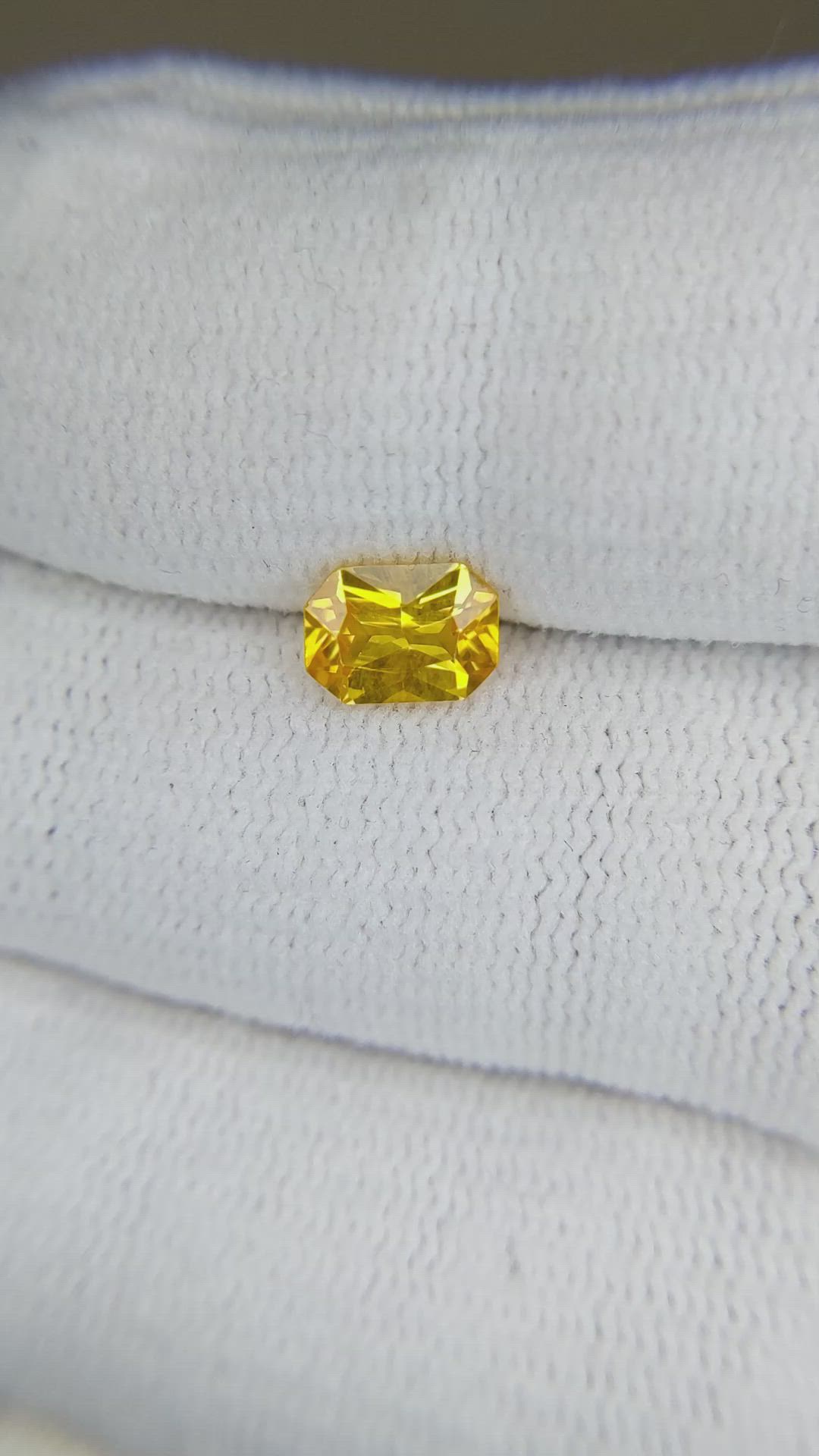 0.95 Ct. Orangish Yellow Sapphire from Ceylon (Sri Lanka) Size Video