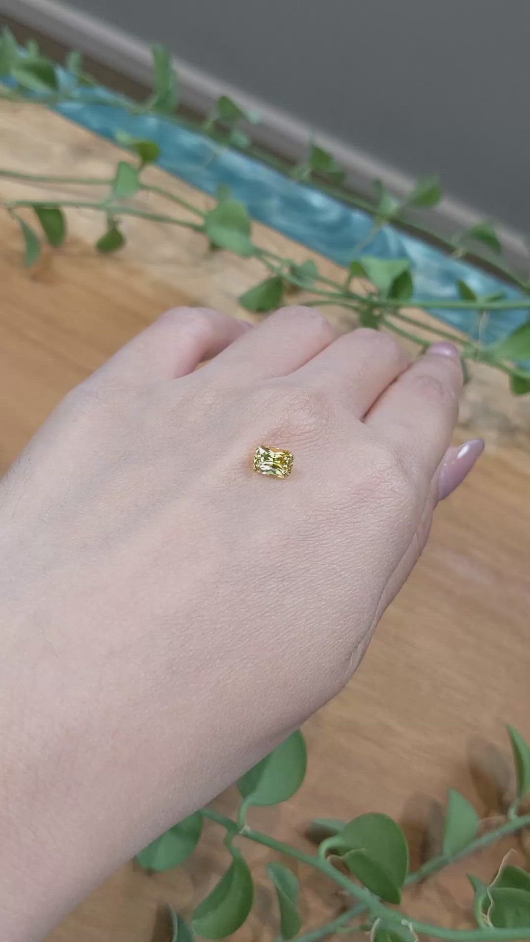 1.40 Ct. Yellow Sapphire from Ceylon (Sri Lanka) Size Video