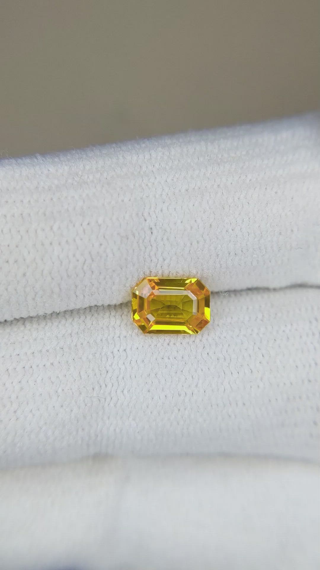 1.13 Ct. Yellow Sapphire from Ceylon (Sri Lanka) Size Video