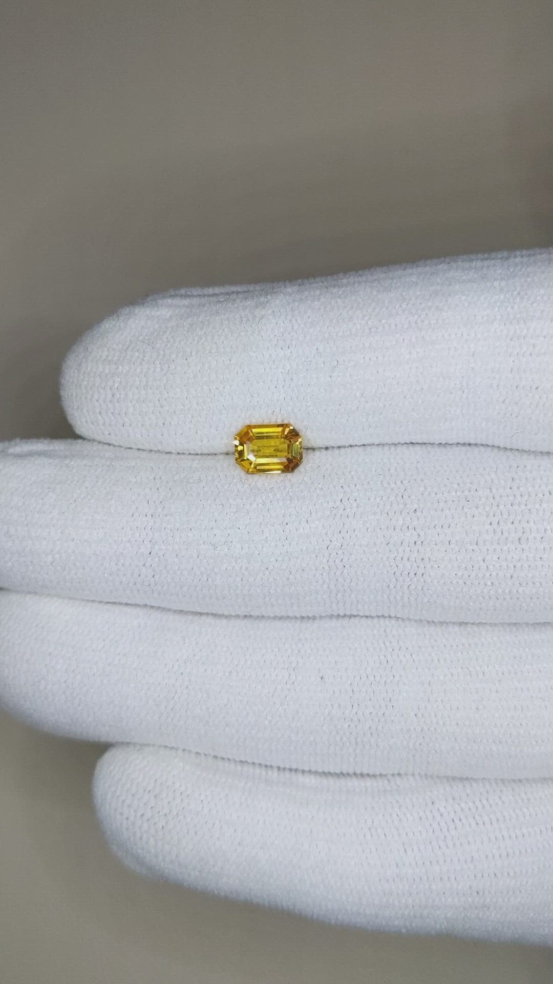 1.18 Ct. Orangish Yellow Sapphire from Ceylon (Sri Lanka) Size Video