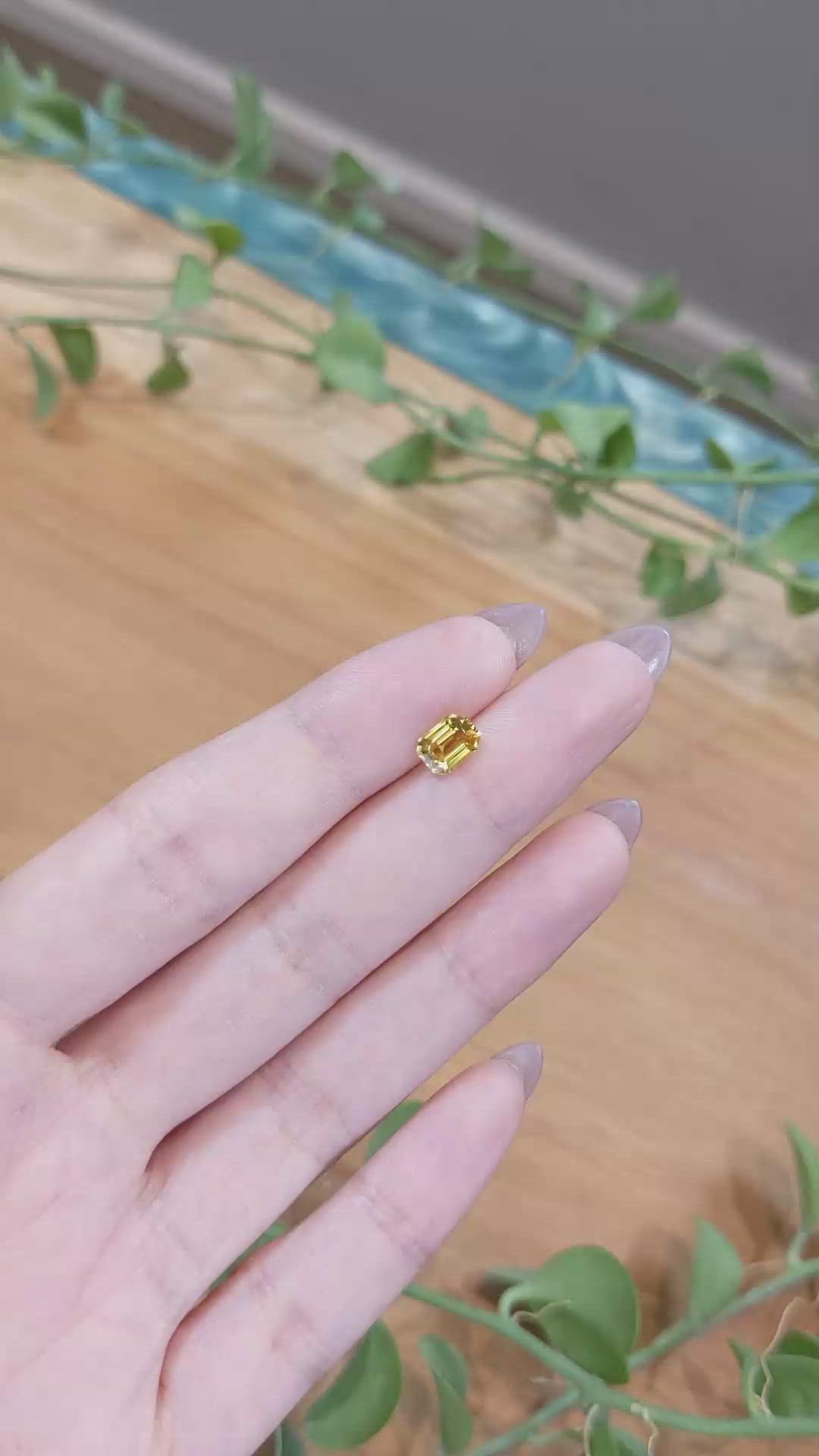 1.18 Ct. Orangish Yellow Sapphire from Ceylon (Sri Lanka) Size Video