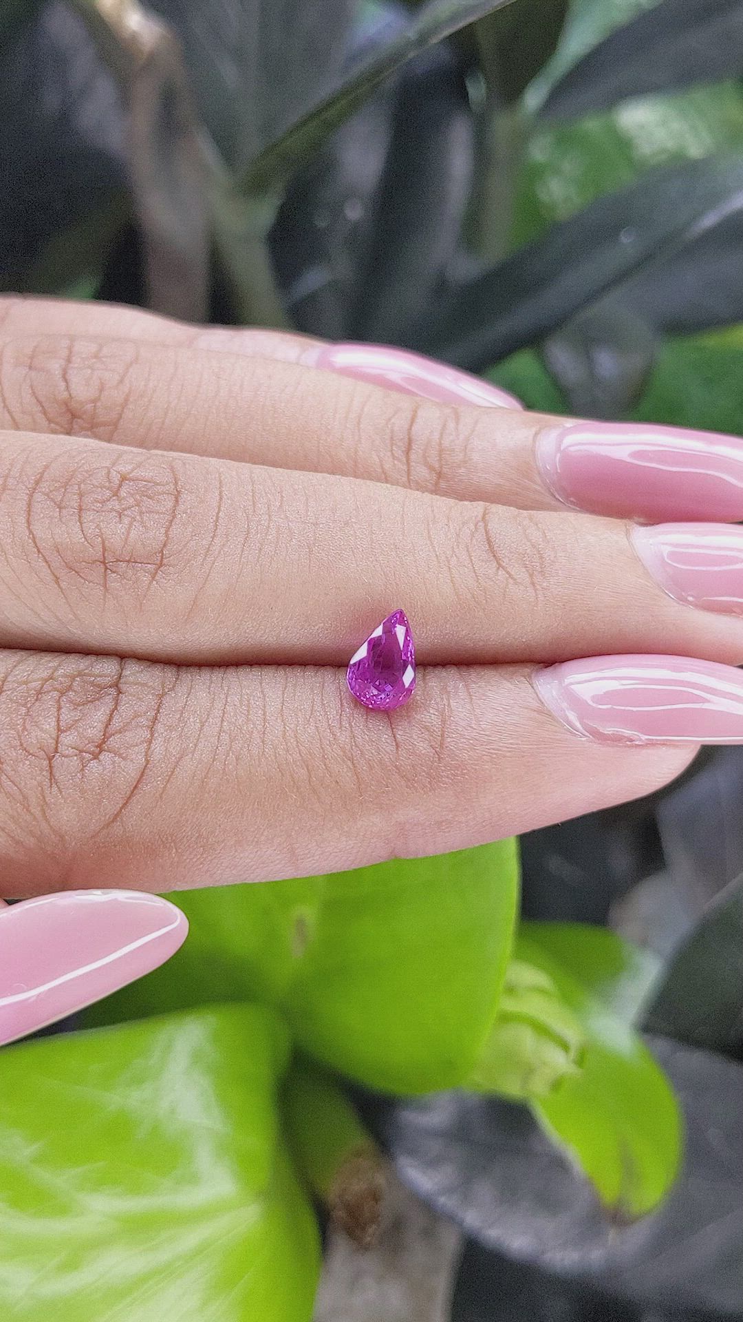 1.01 Ct. Pinkish Purple Sapphire from Tanzania Size Video